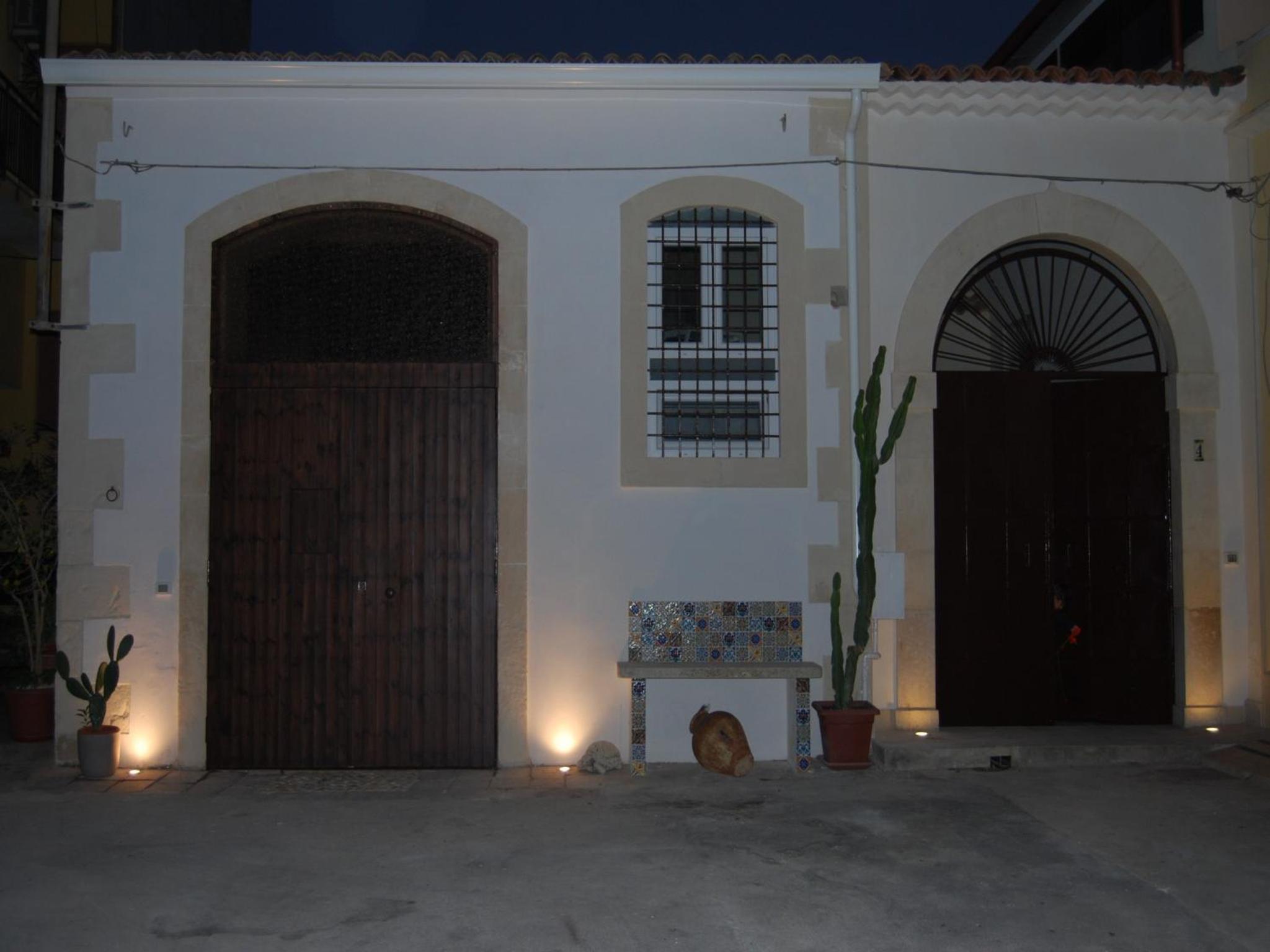 Photo 42