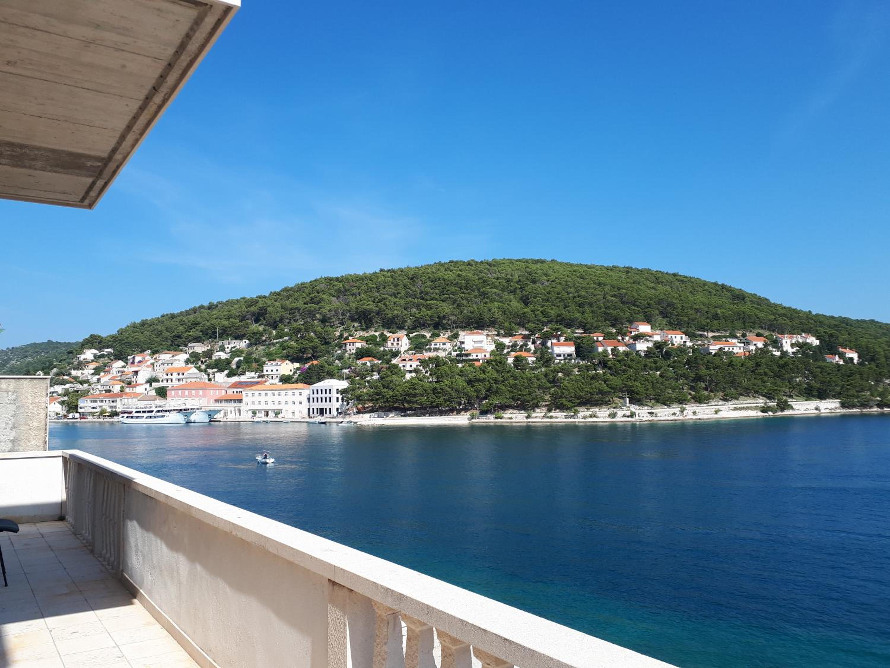 Baskotin view 2