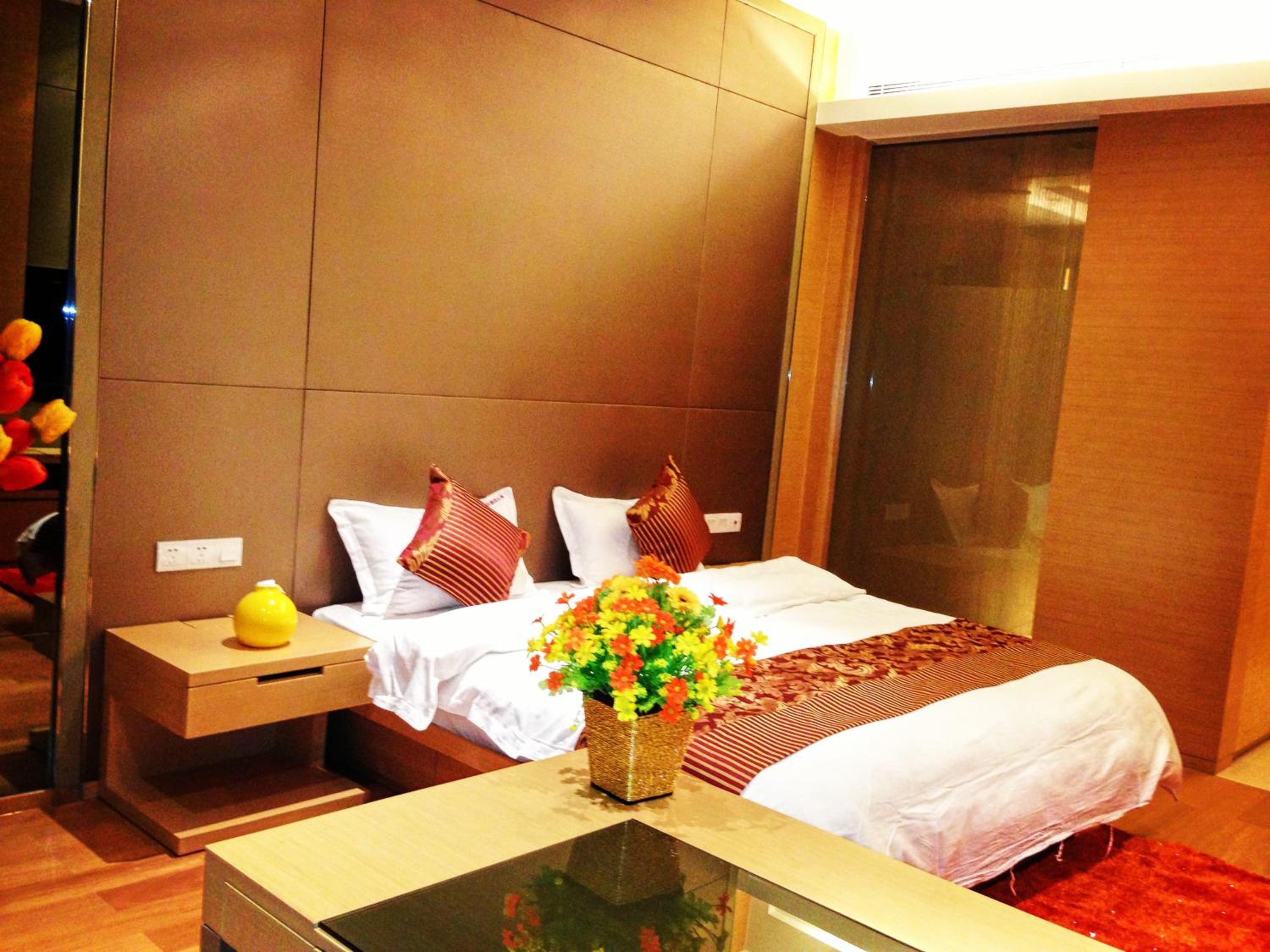 Checkinn International Apartment (GuangZhou PaZhou Poly World Trade Branch)