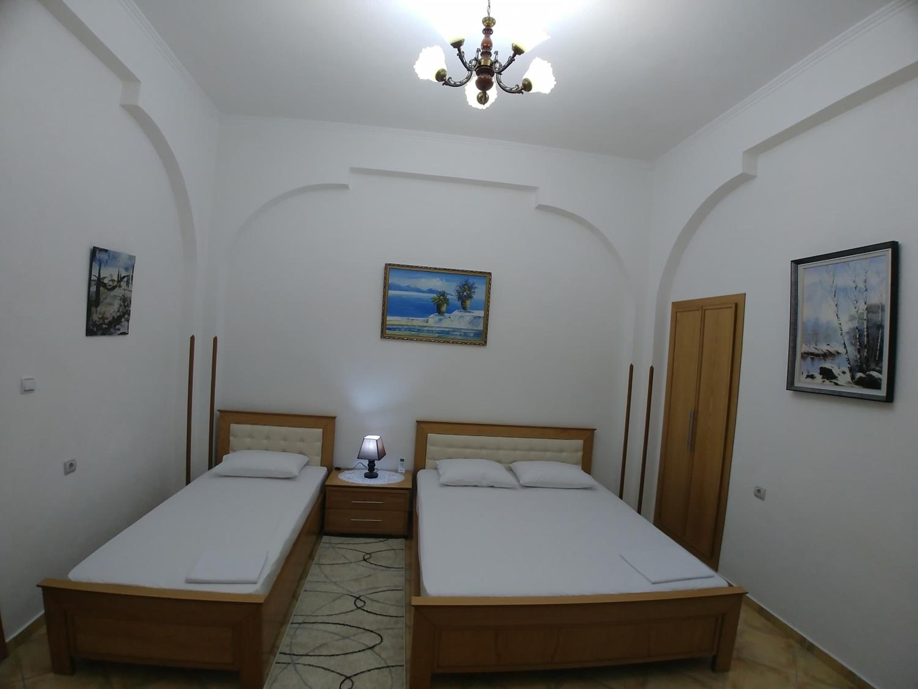 Guest House Urat