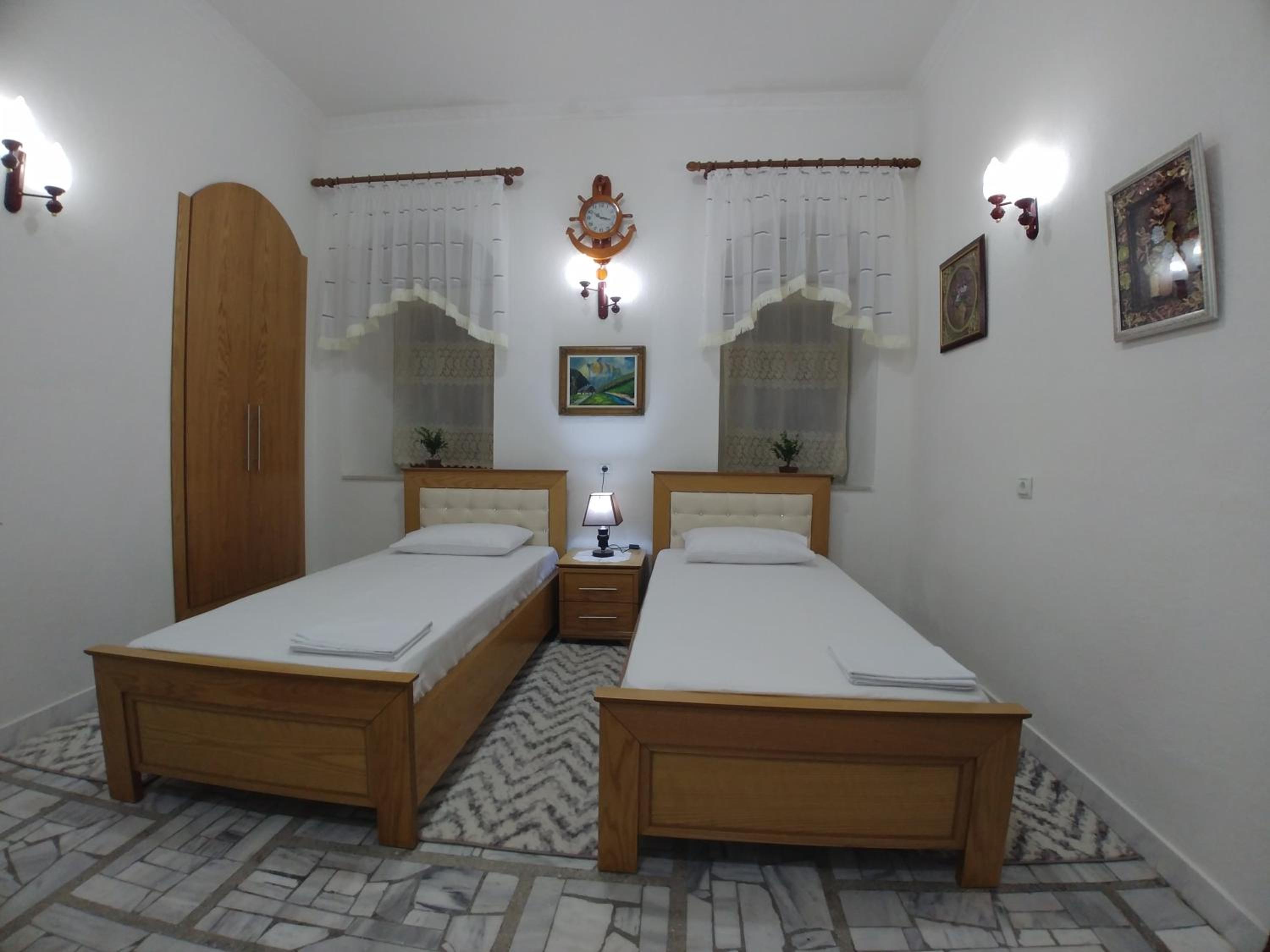 Guest House Urat