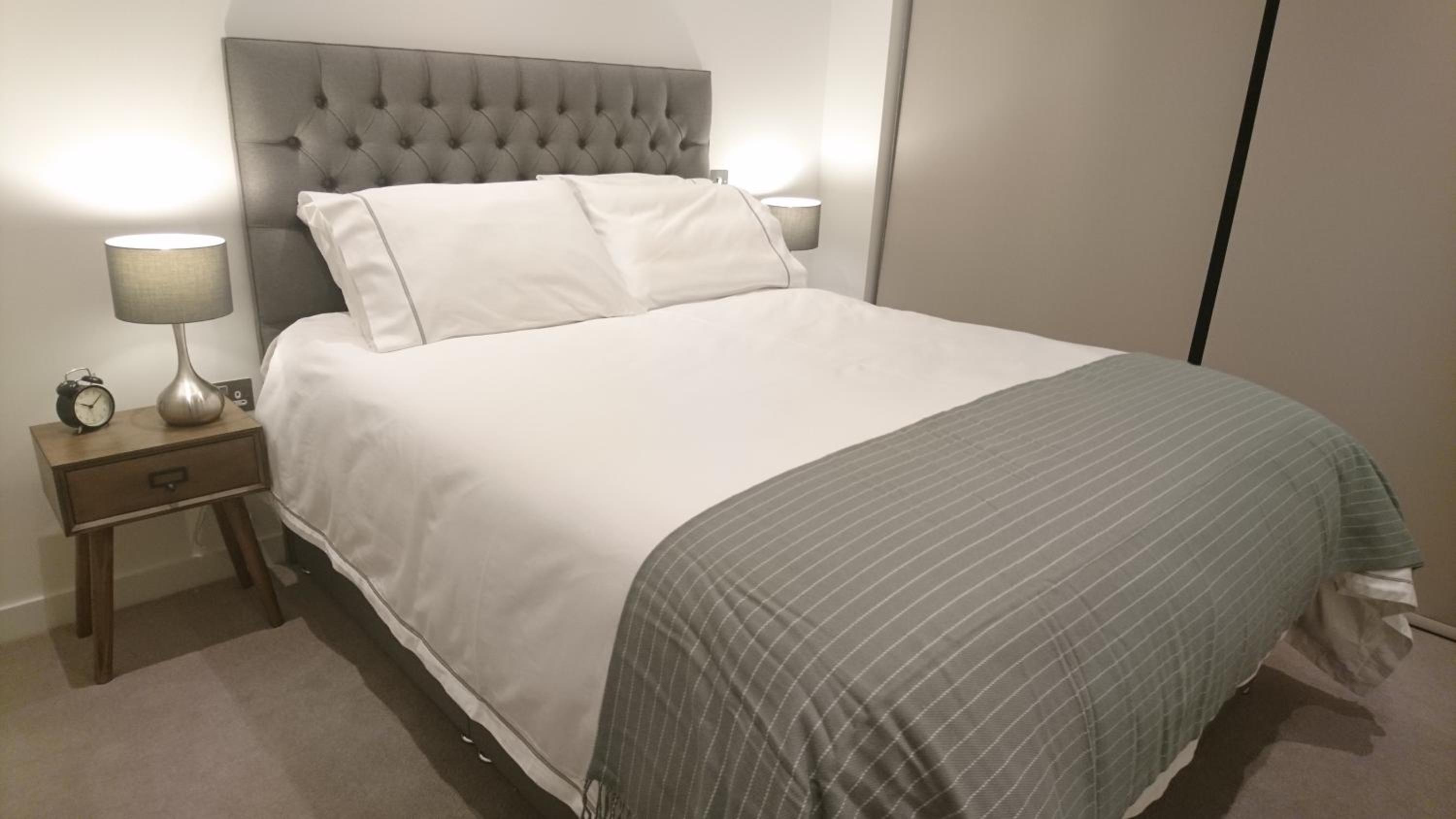 Edinburgh FortyFour Apartment