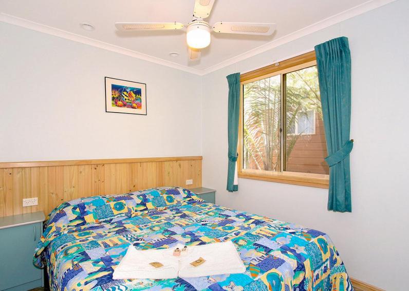 Lorikeet Holiday Park view 3