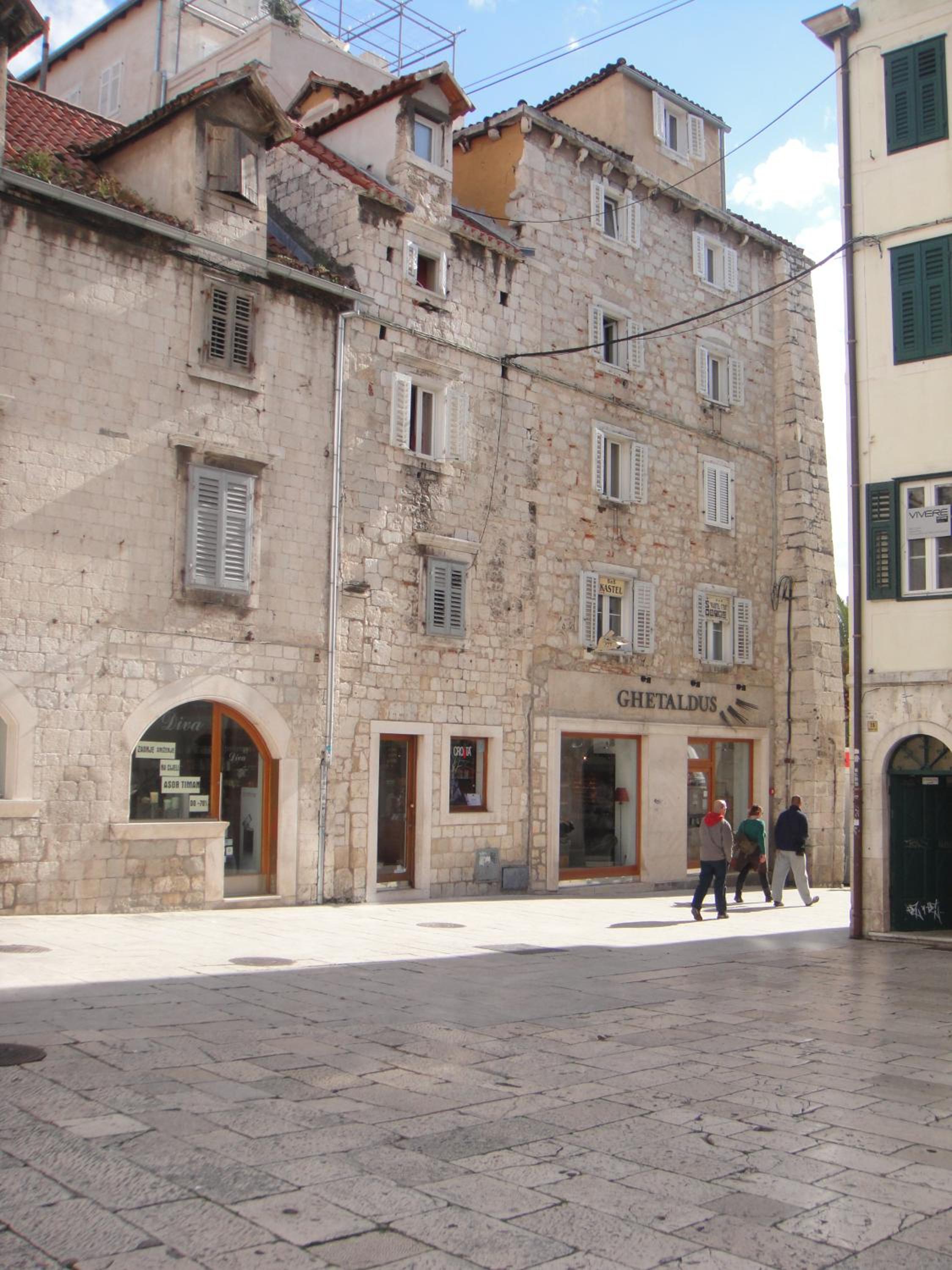 Photo 21