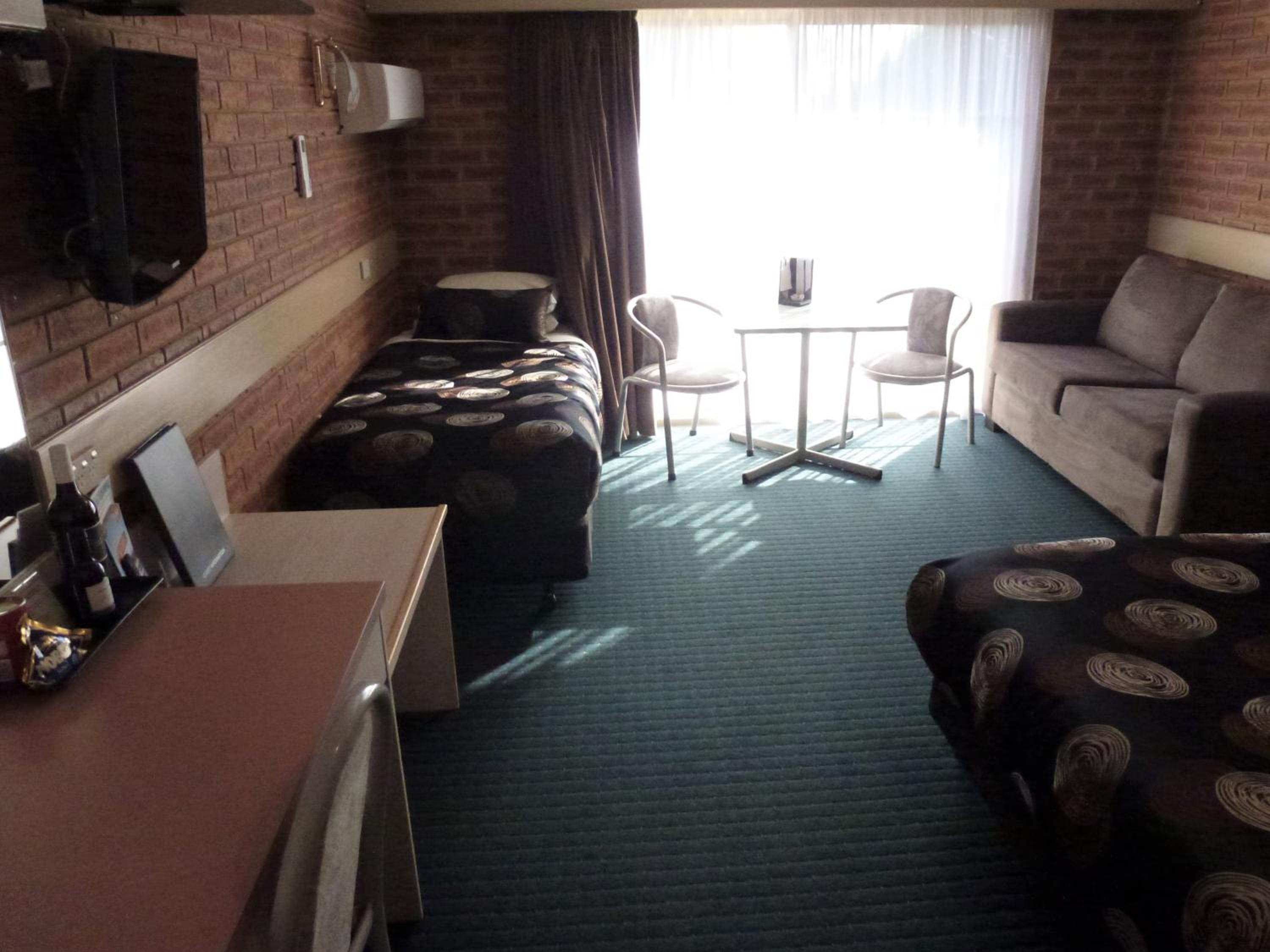 Colonial Motor Inn Bairnsdale Golden Chain Property
