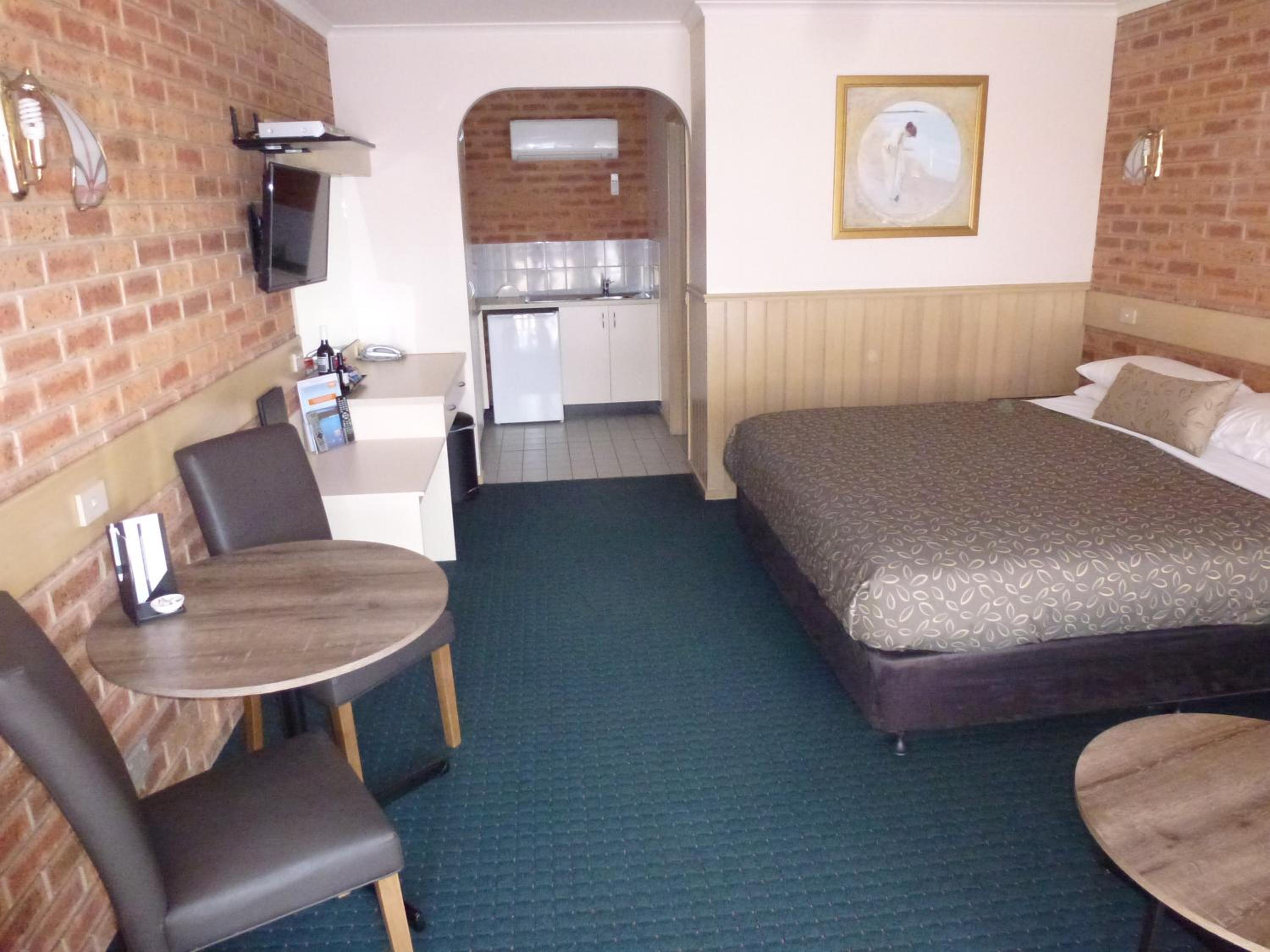 Colonial Motor Inn Bairnsdale Golden Chain Property
