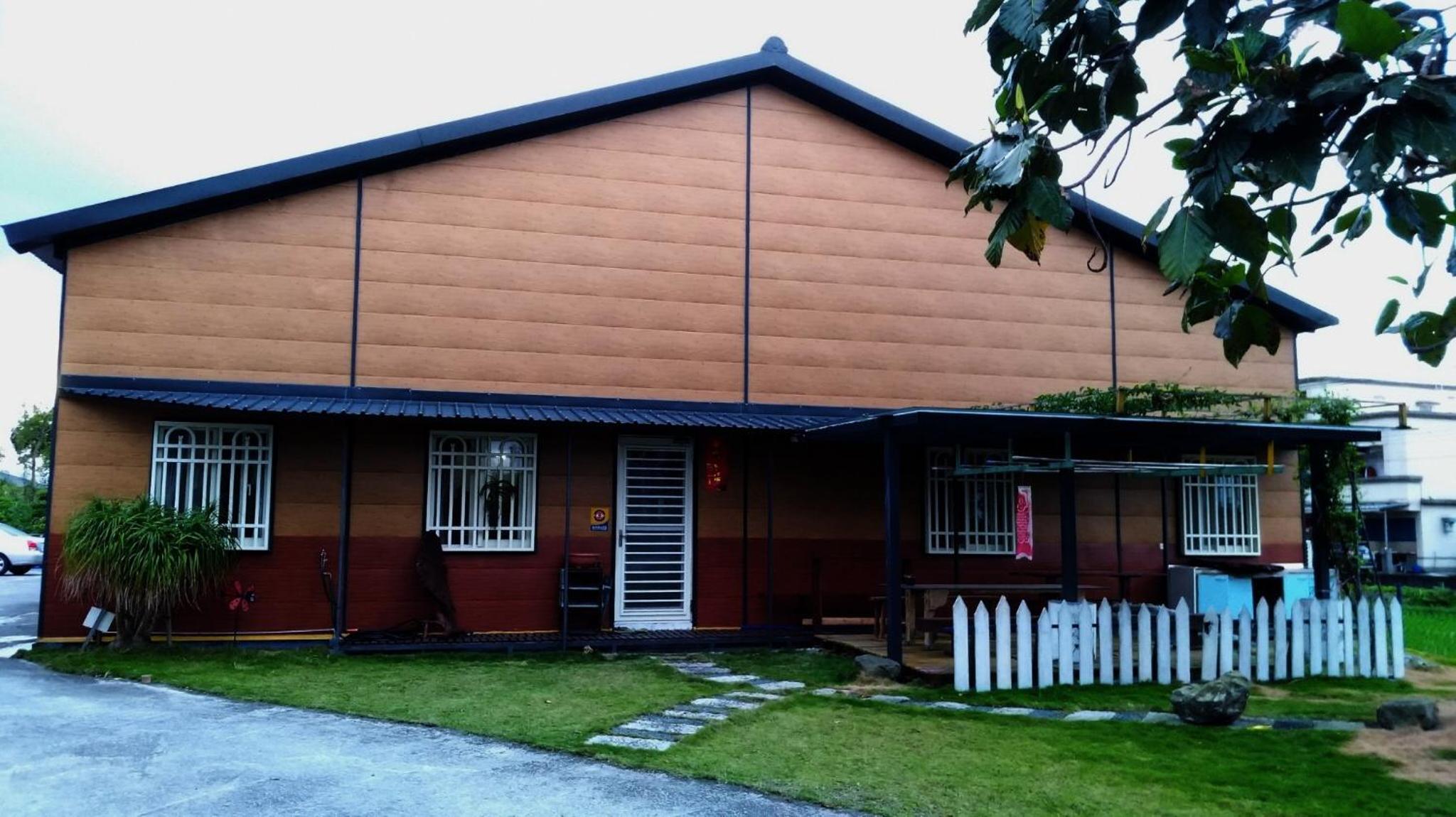 512 Huts Homestay