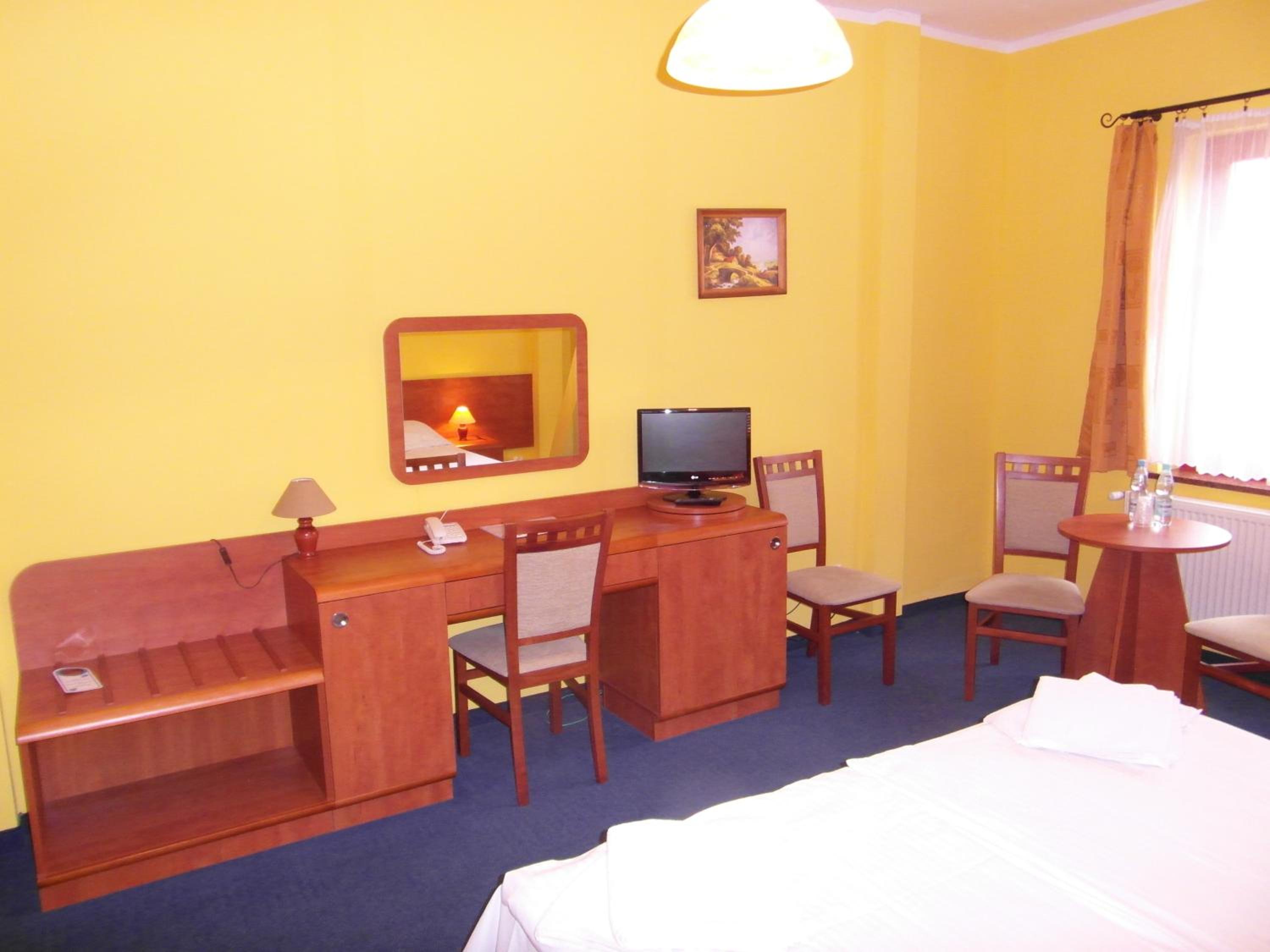 Photo 18