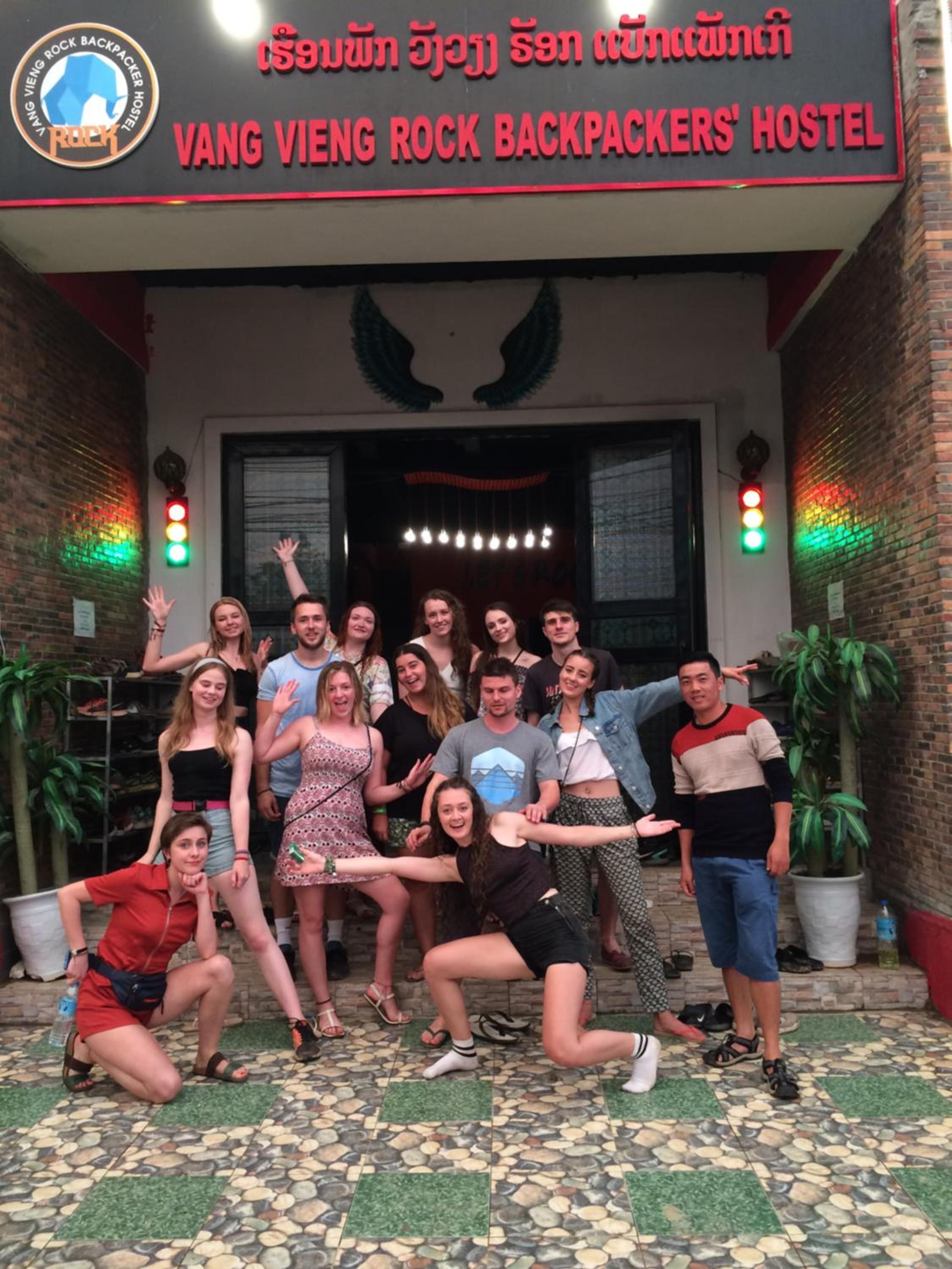 Vangvieng Rock Backpacker Rooftop Hostel