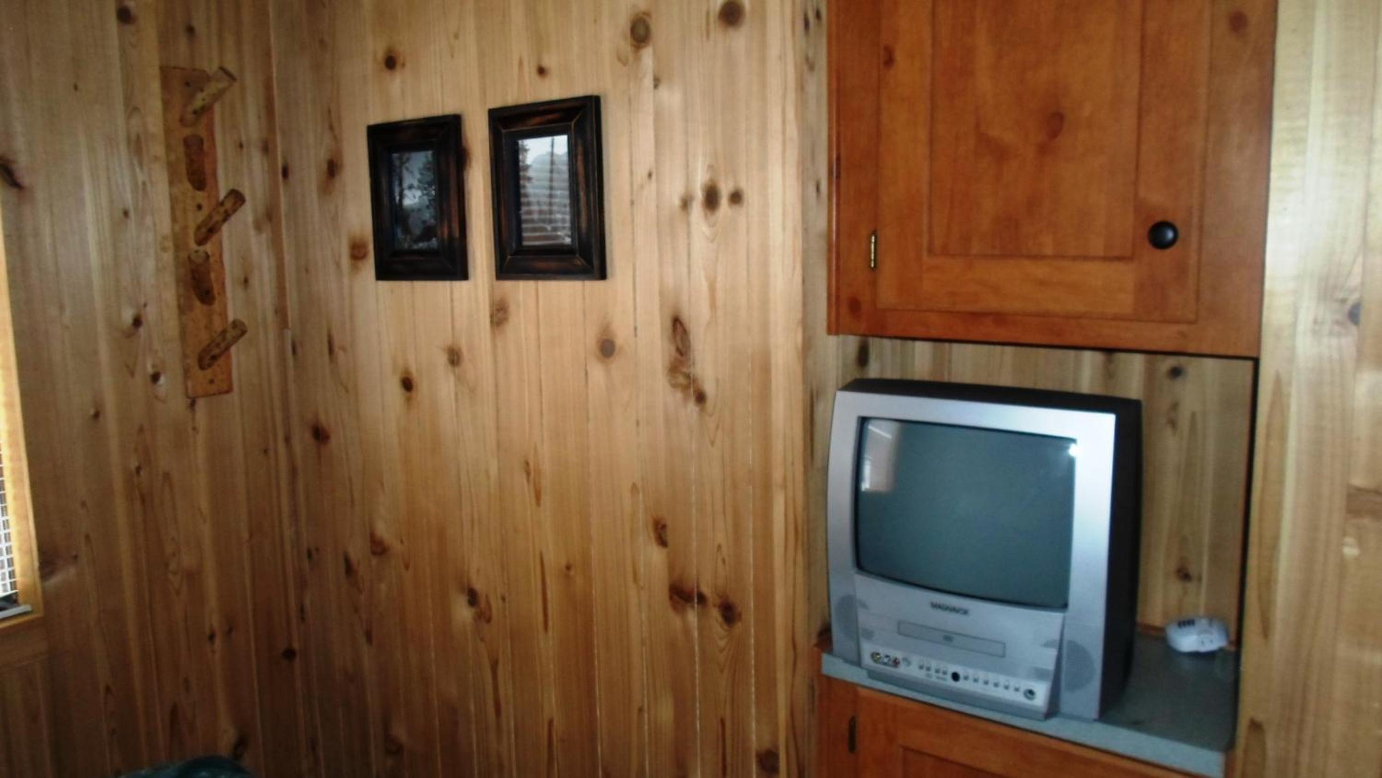 Lake Tahoe Vacations - Cedar Pines Resort - Property Image 7