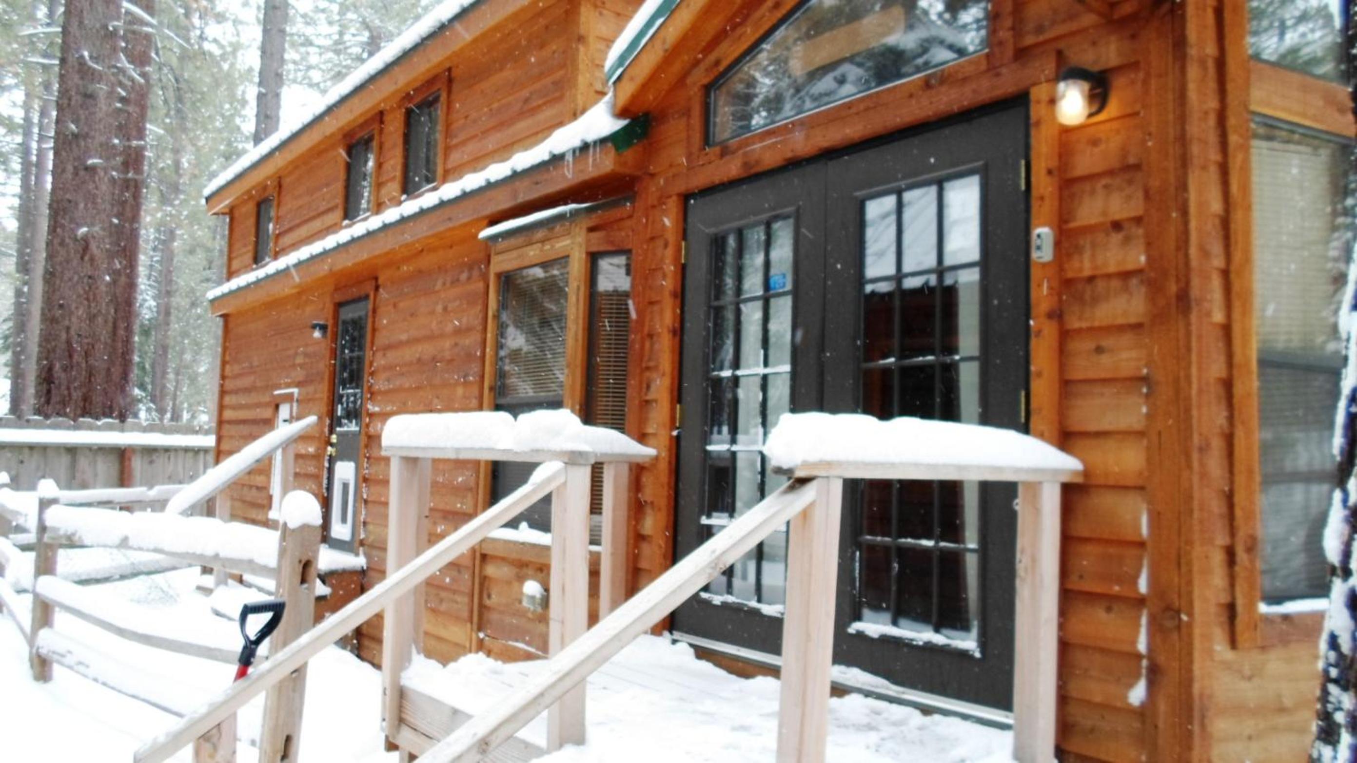Lake Tahoe Vacations - Cedar Pines Resort - Property Image 17