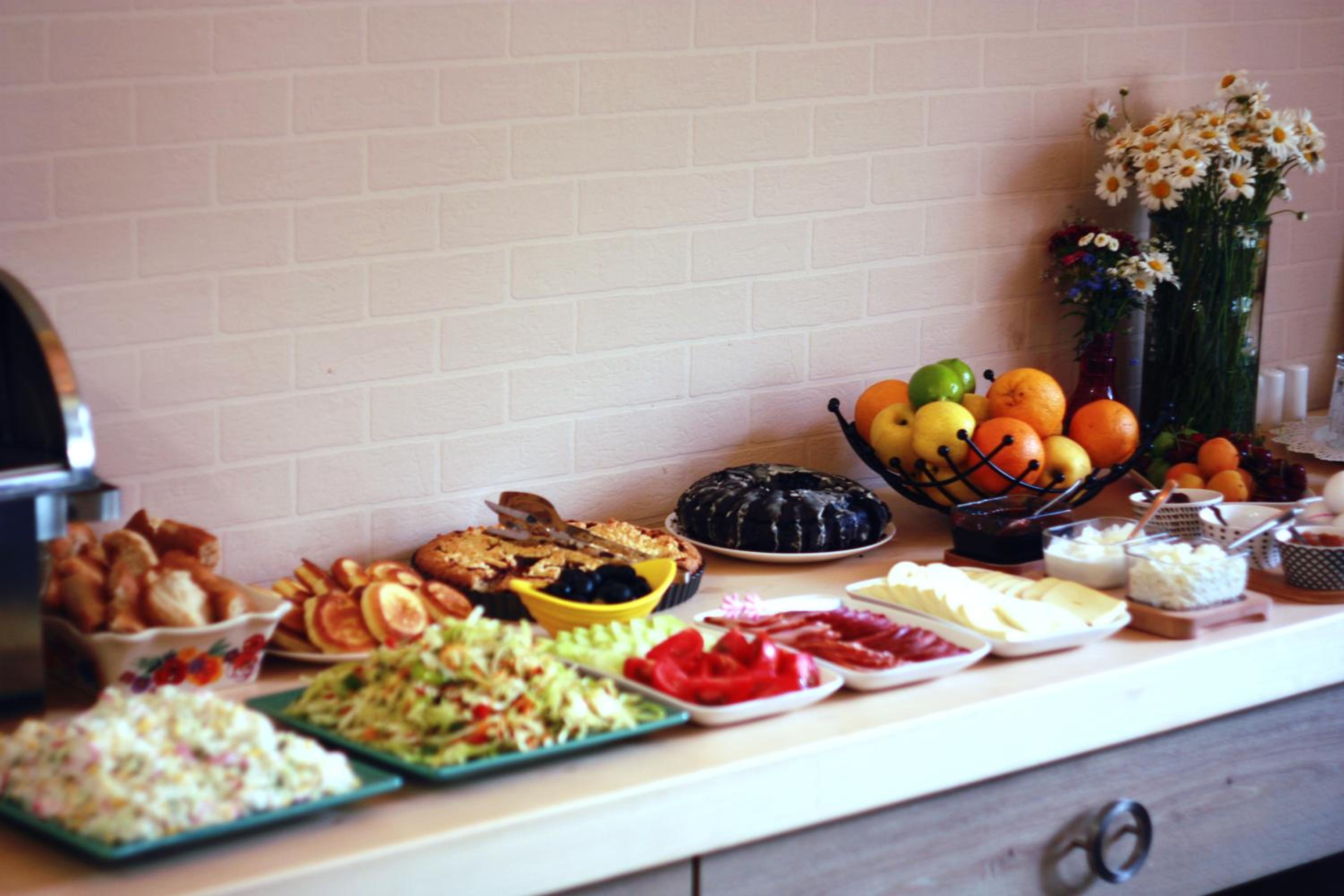breakfast buffet