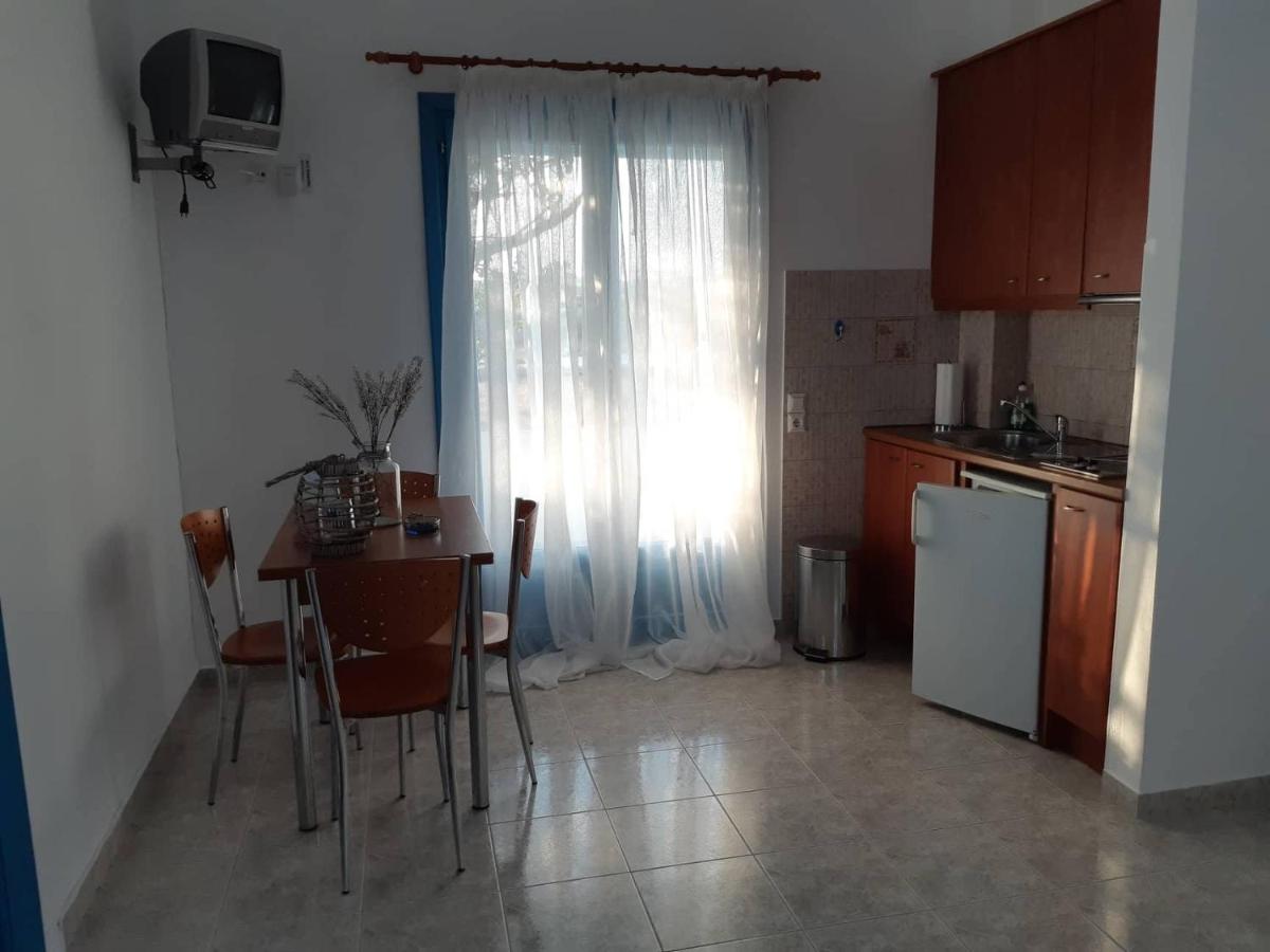 Moustakas Beach Apartments