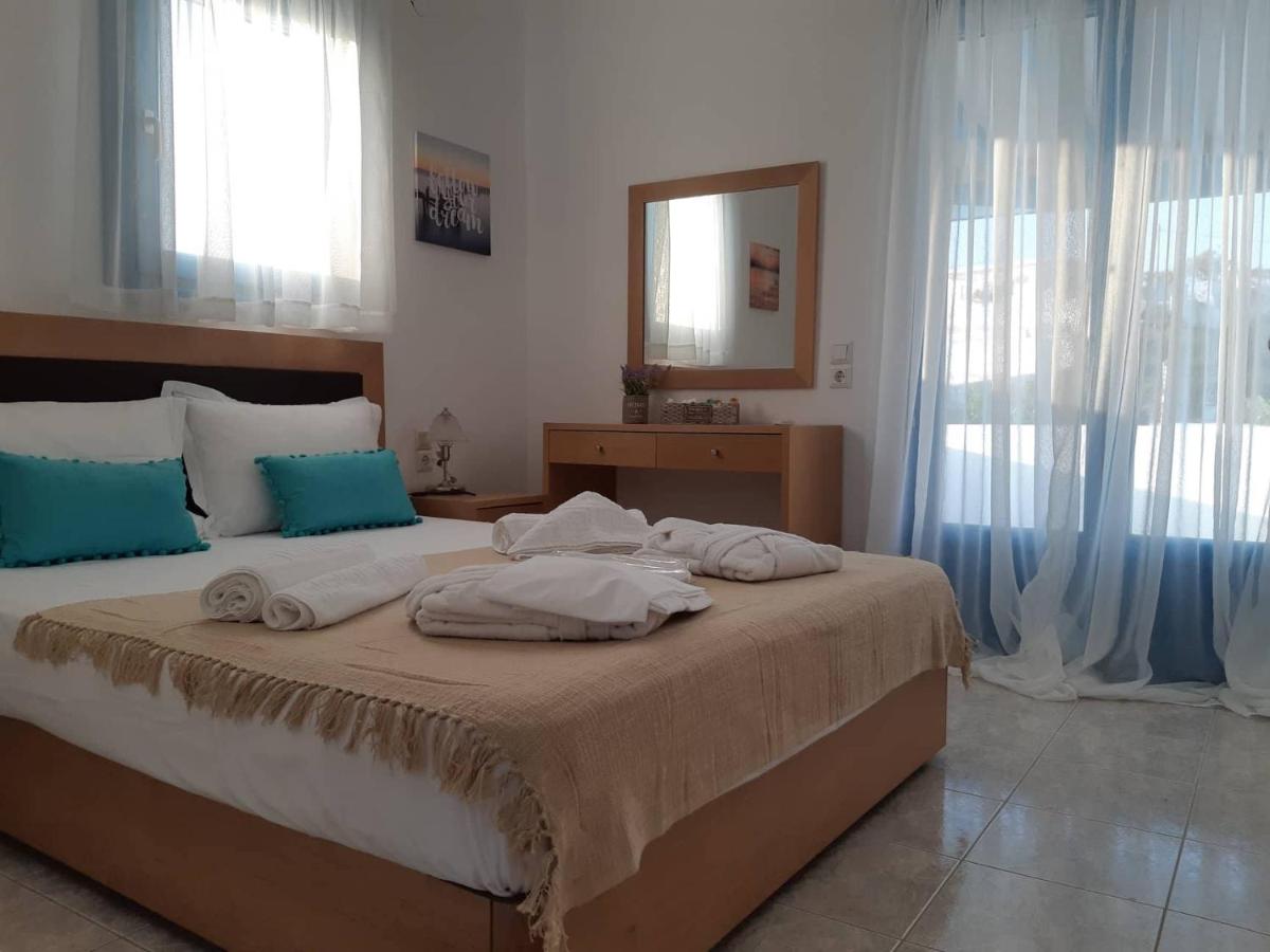 Moustakas Beach Apartments