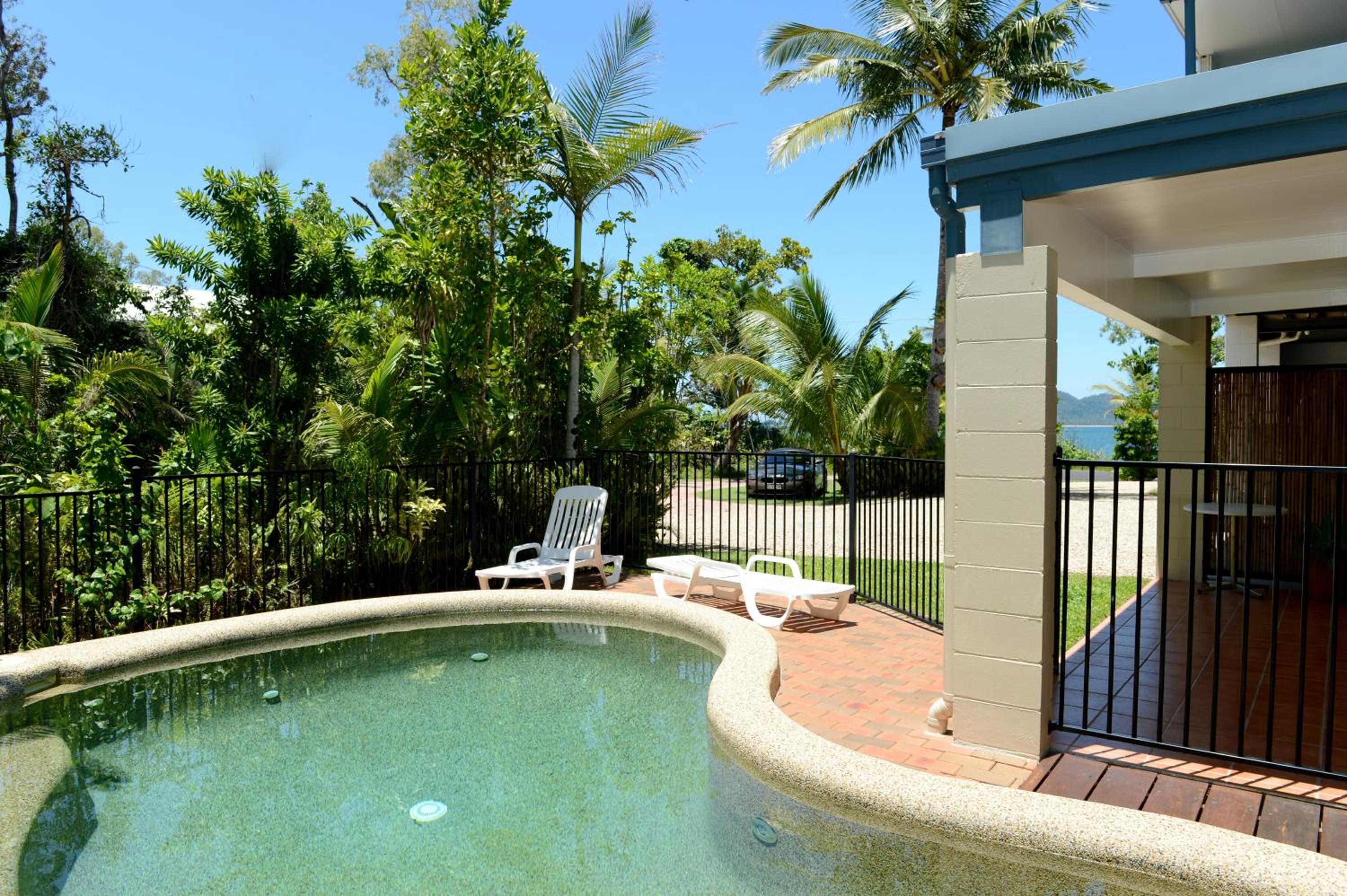 Apollo Jewel Beachfront Apartments