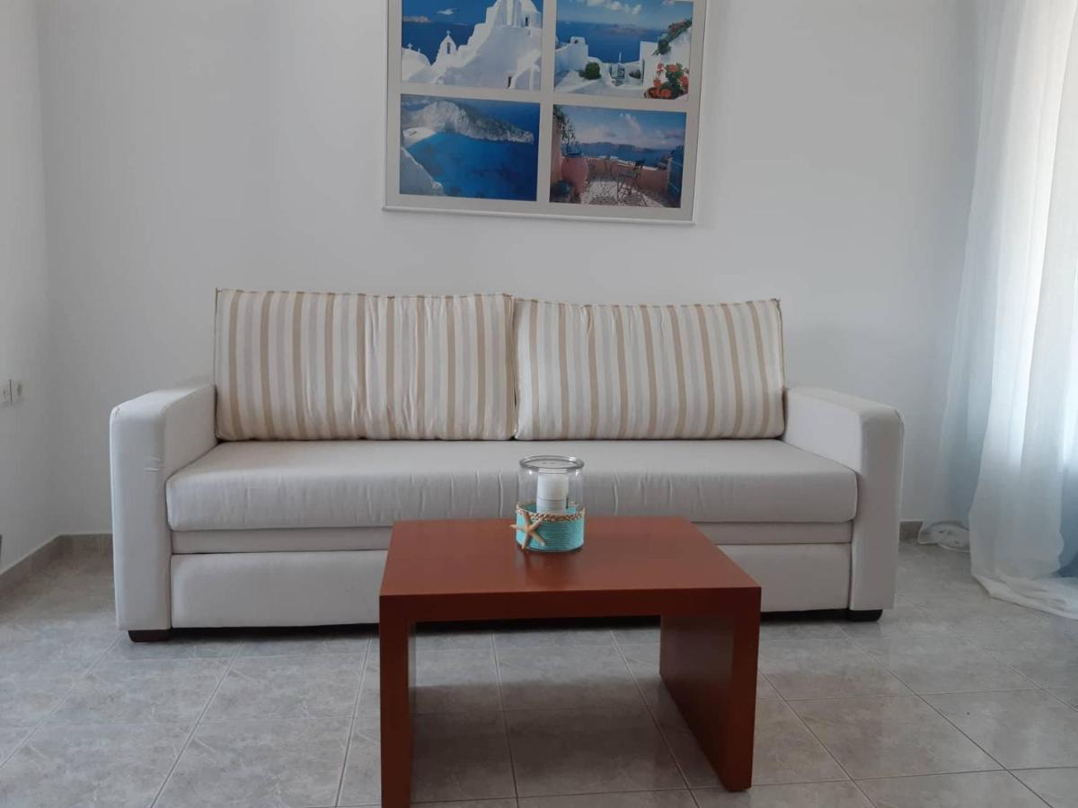 Moustakas Beach Apartments