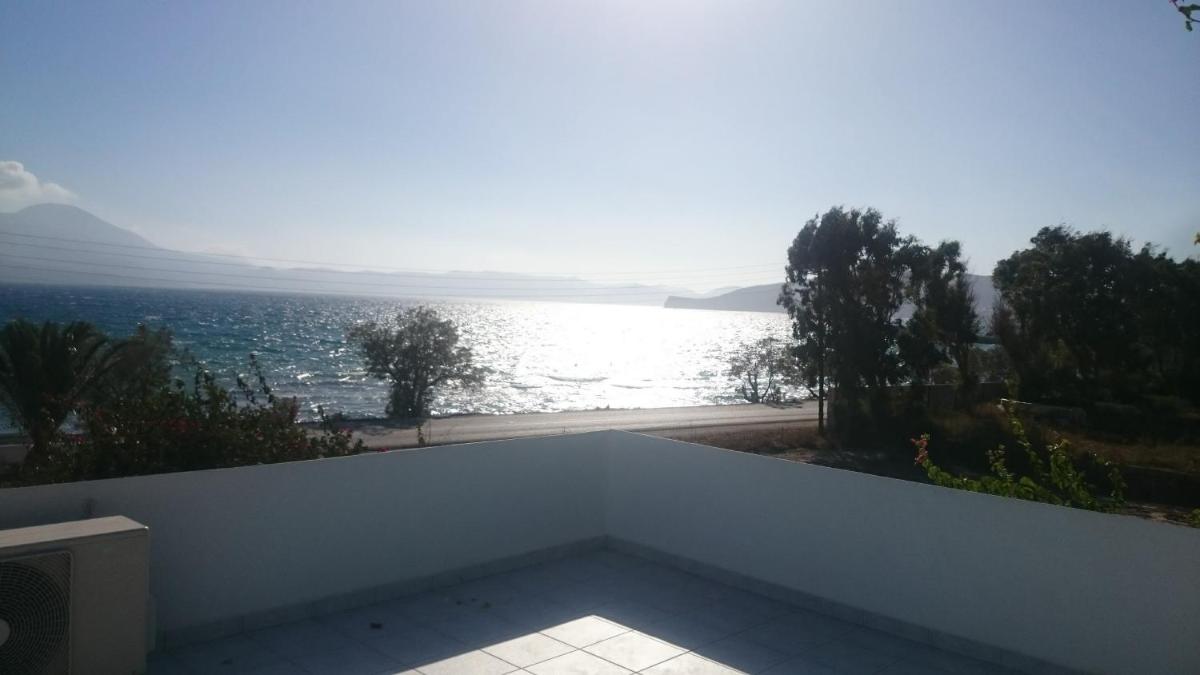 Moustakas Beach Apartments