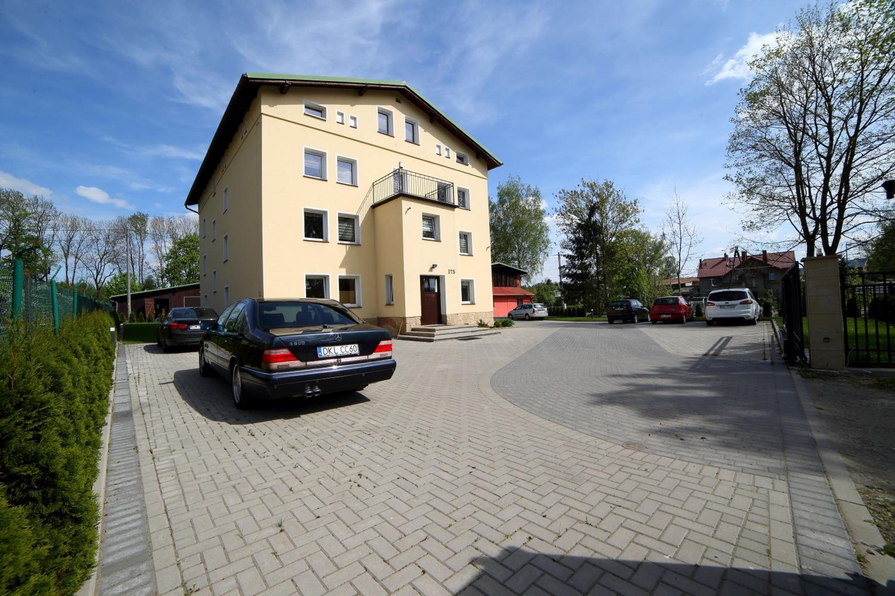 Photo 12