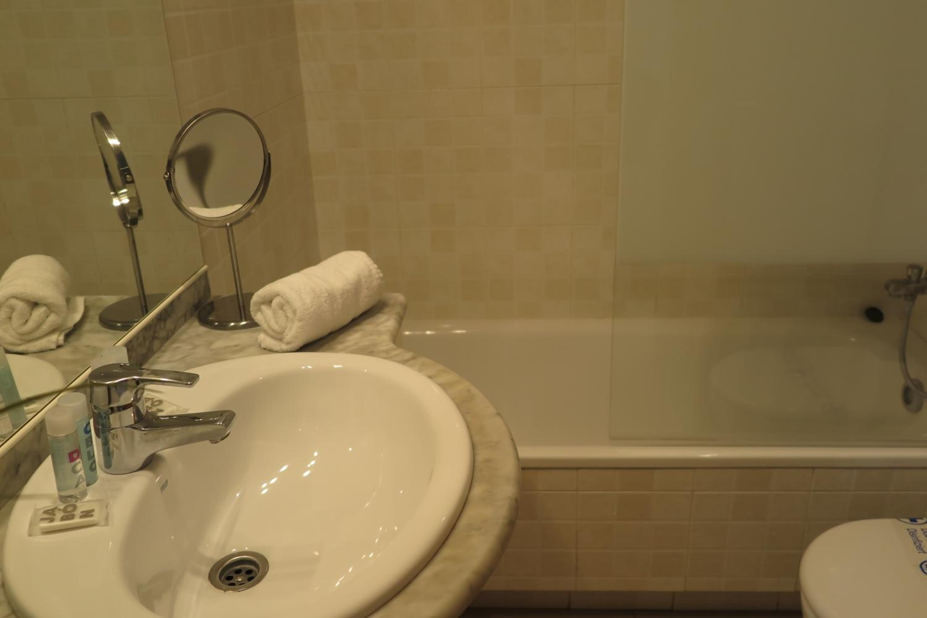 Serennia Apartamentos Ramblas - Plaça Catalunya