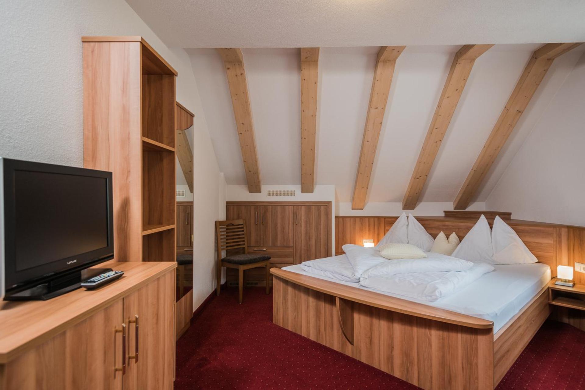 Schmalzlhof Hotel & Apartments