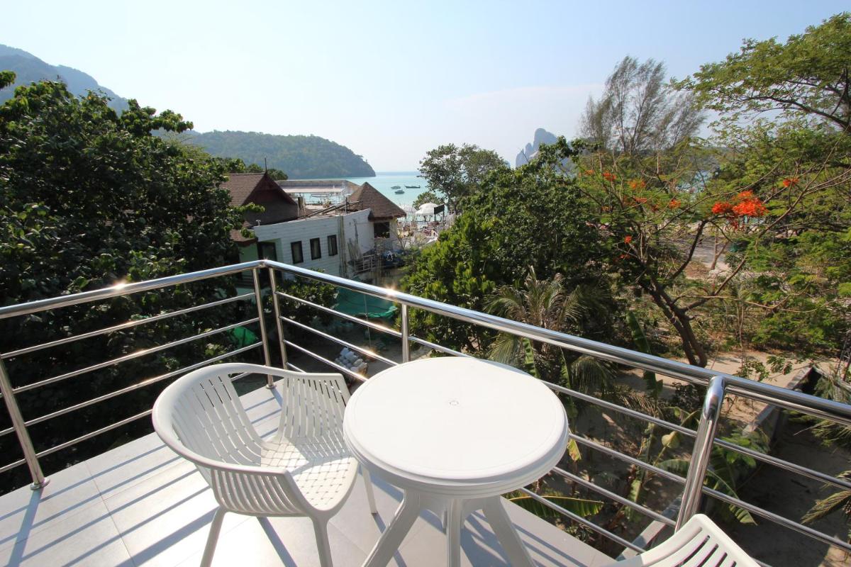 balcony