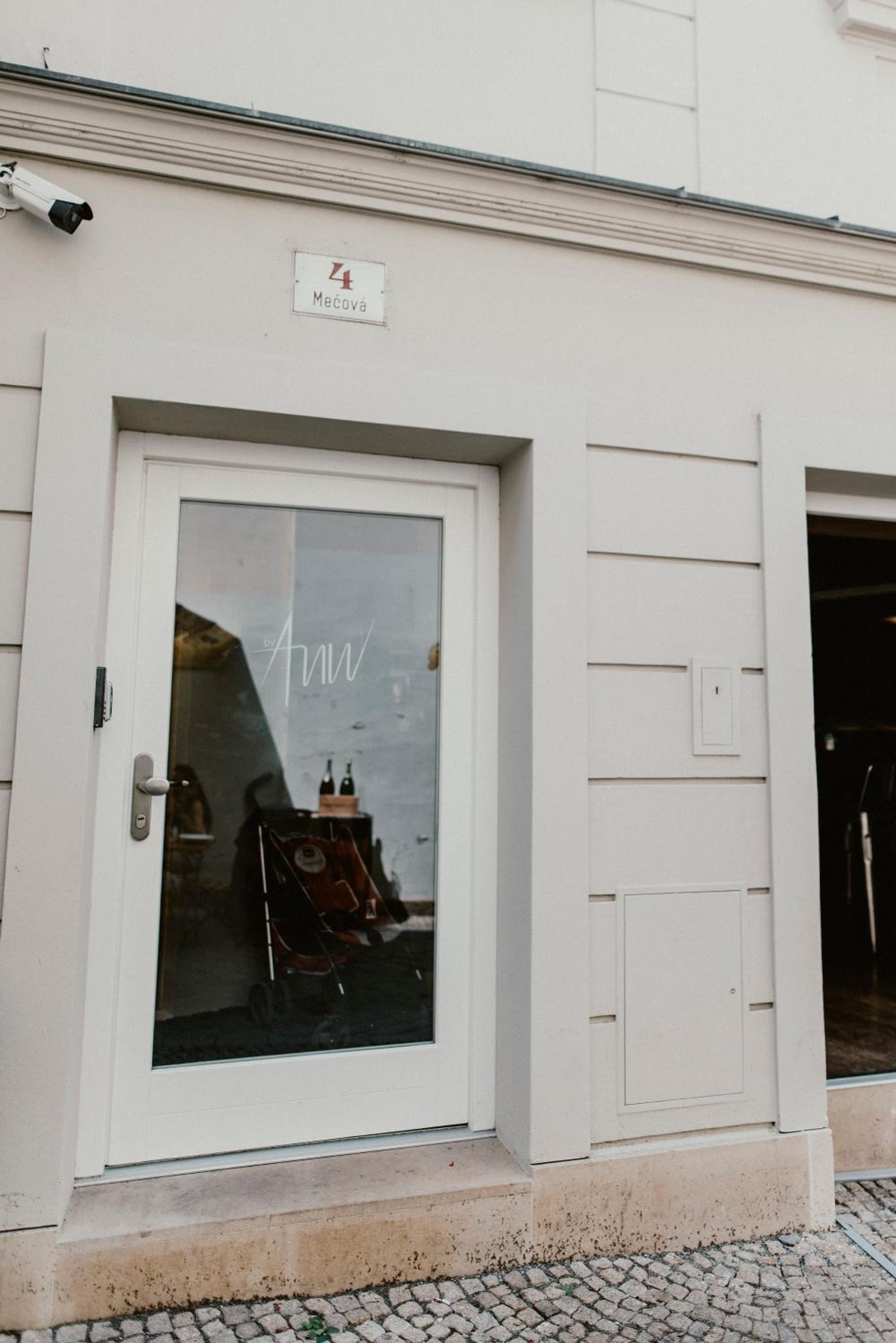 Hotel Coco Chanel Boutique Apartment - Image 1