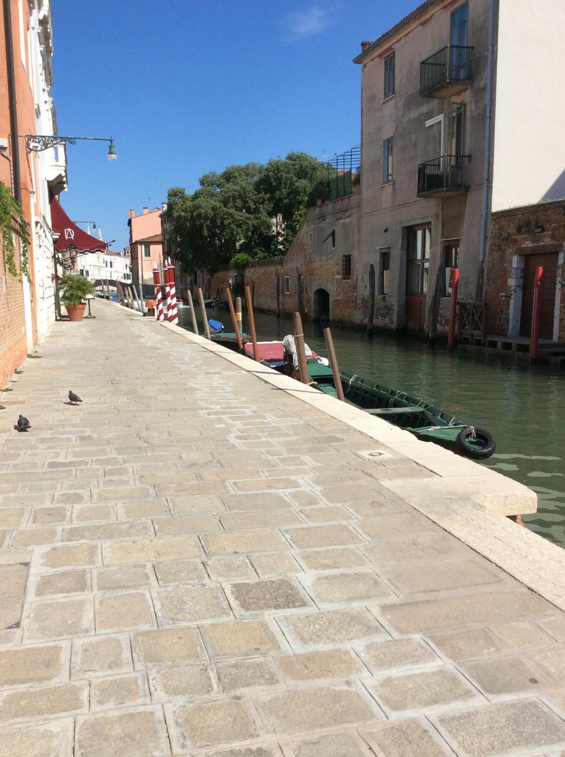 Luminoso appartamento con vista Canale