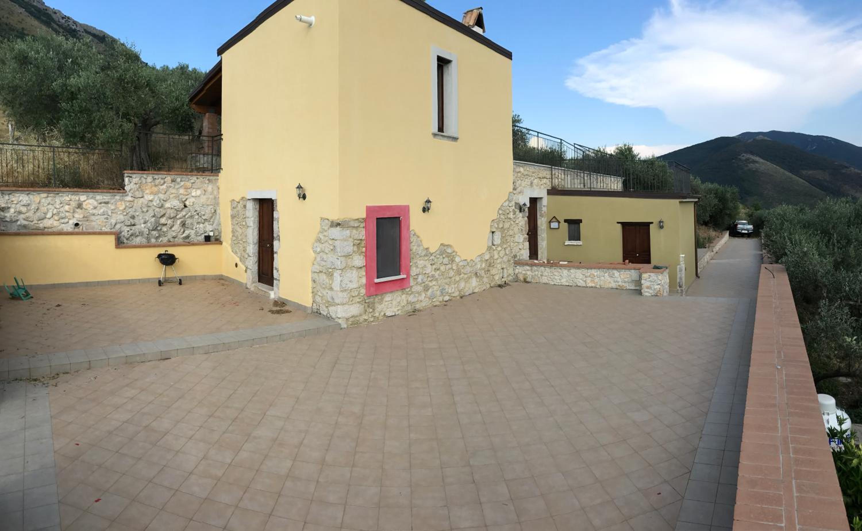 B&B Pegaso view 3