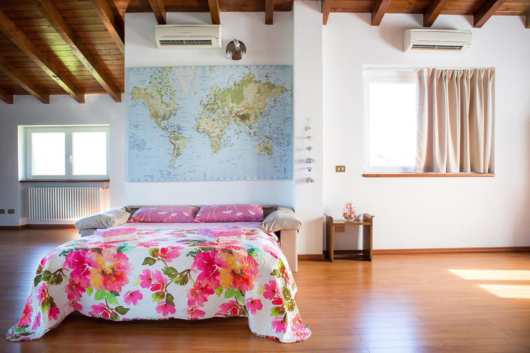 J&J House view 5