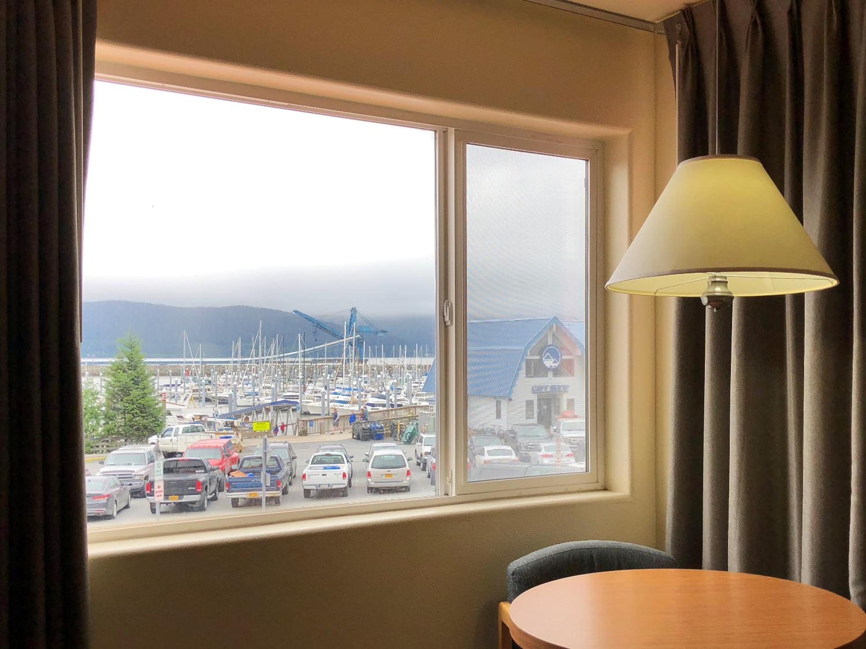 Breeze Inn Hotel & Motel view 2