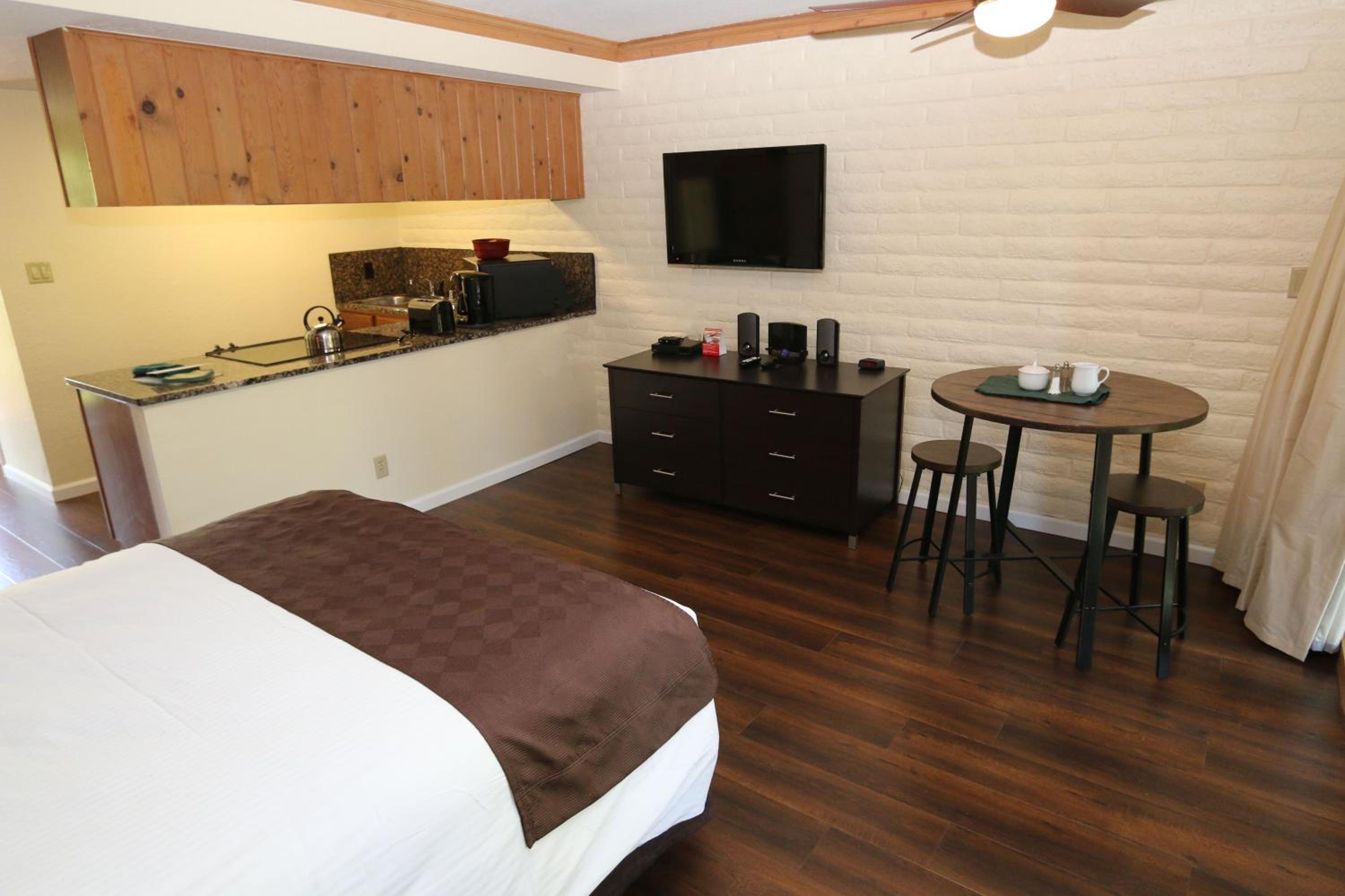 Lake Tahoe Vacations - North Lake Lodges Villas - Property Image 28