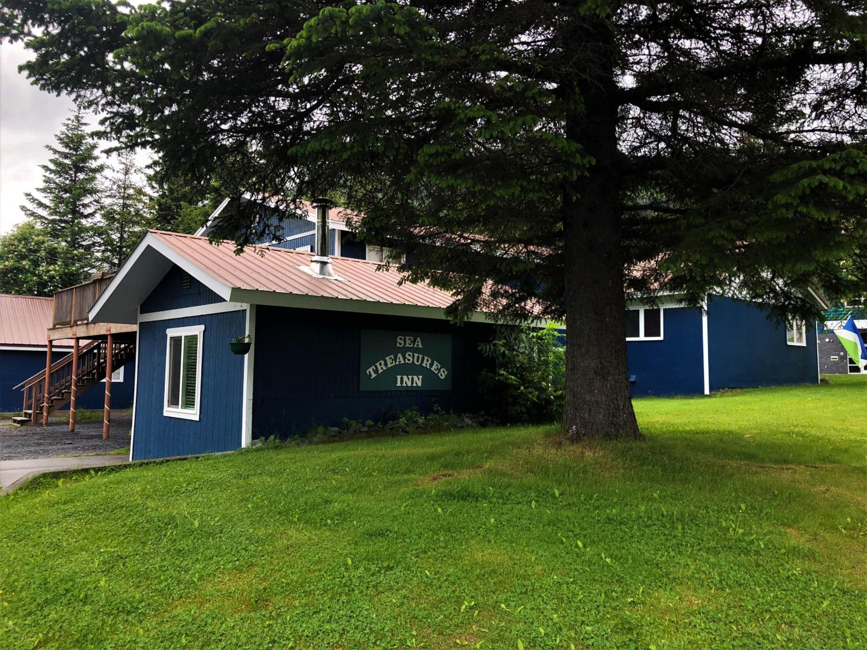 Sea Treasures Inn