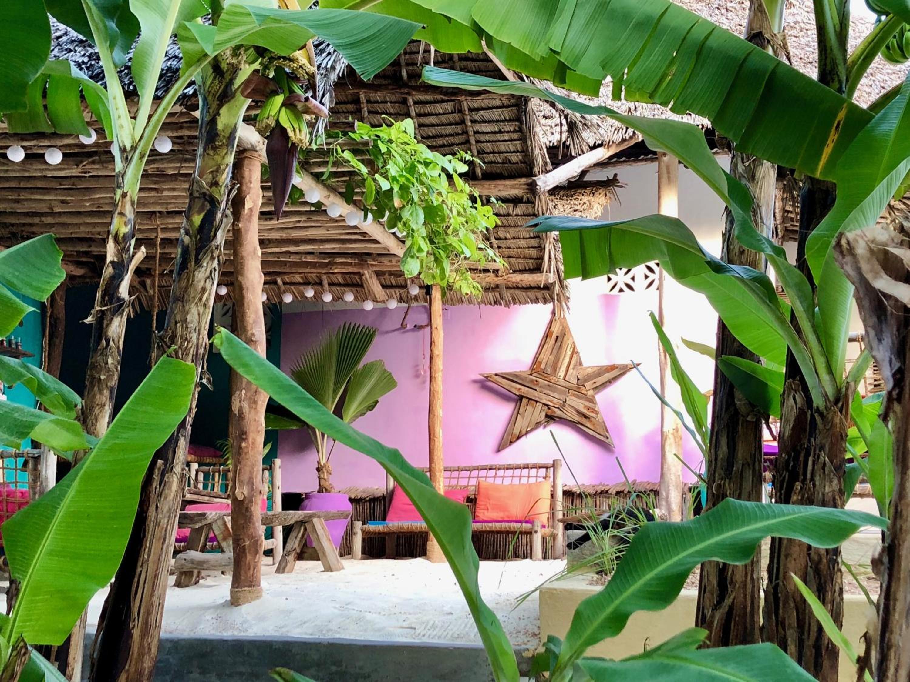 Zanzistar Lodge
