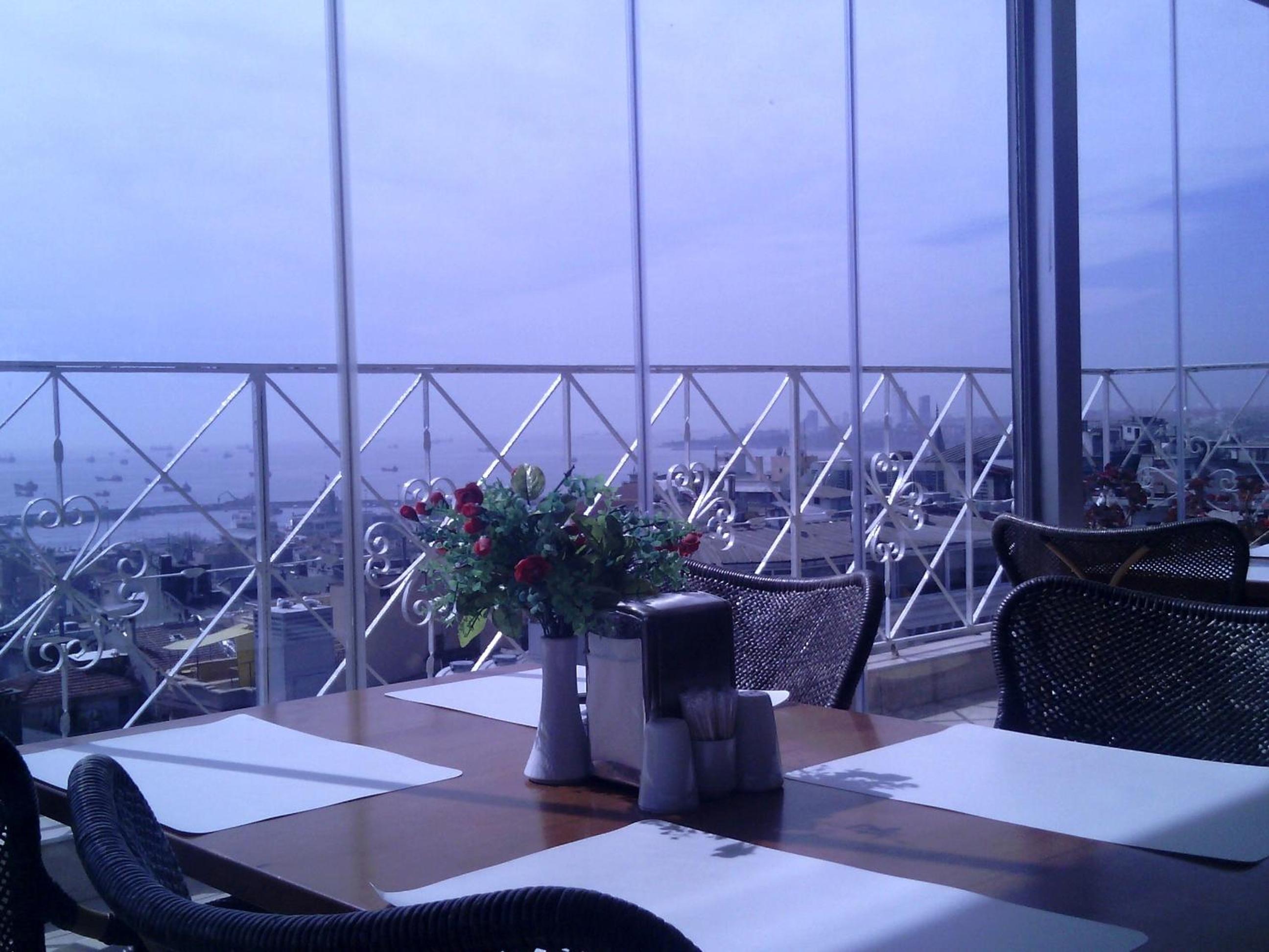 Hotel Linda becomes Linda Otel. - Image 15