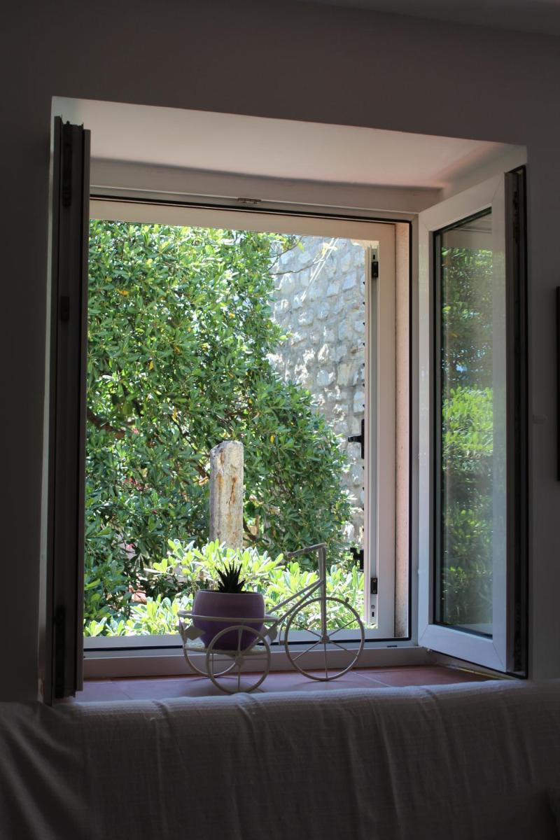 Old Town Apartment MARTIN view 4