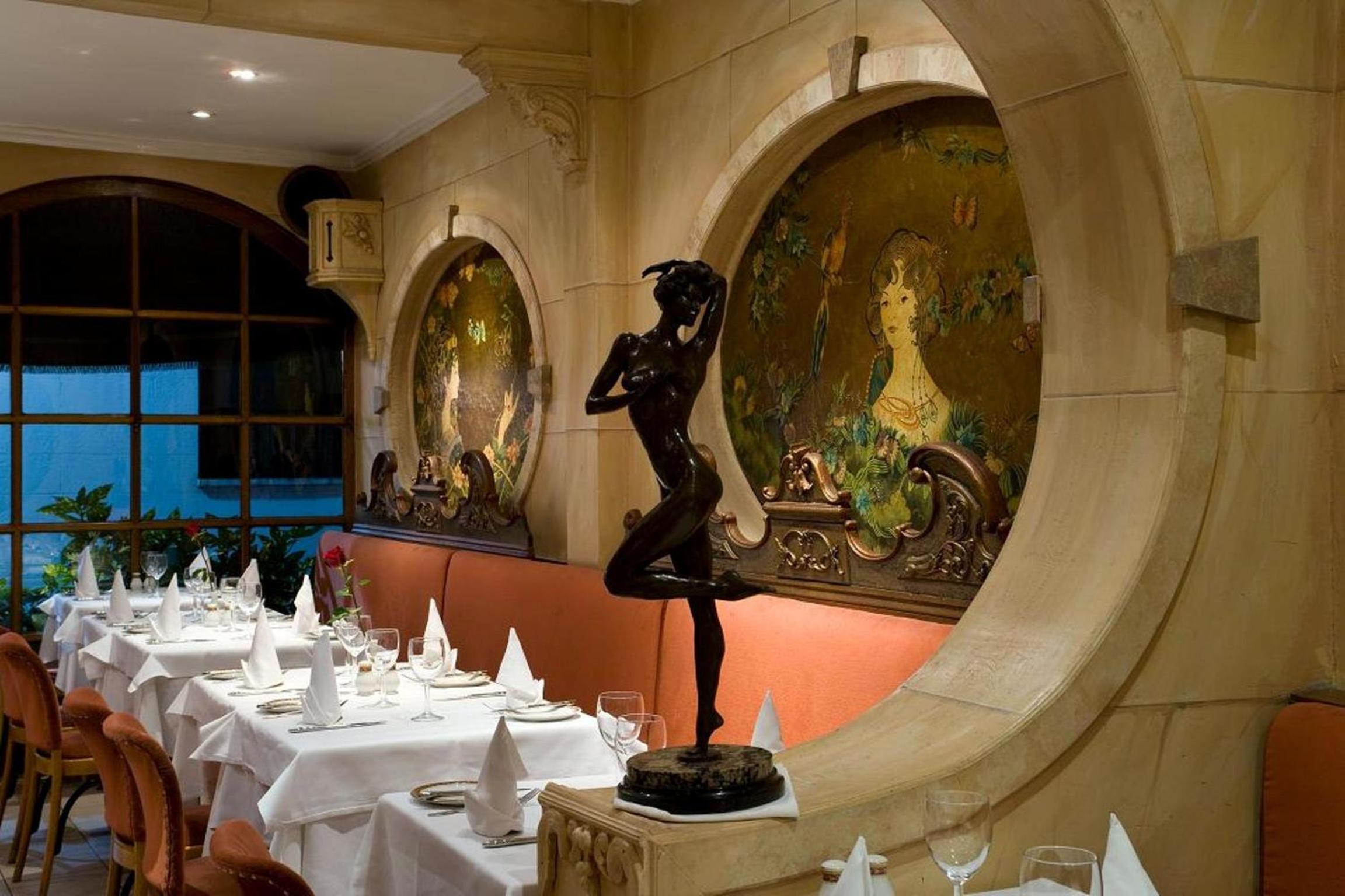 restaurant