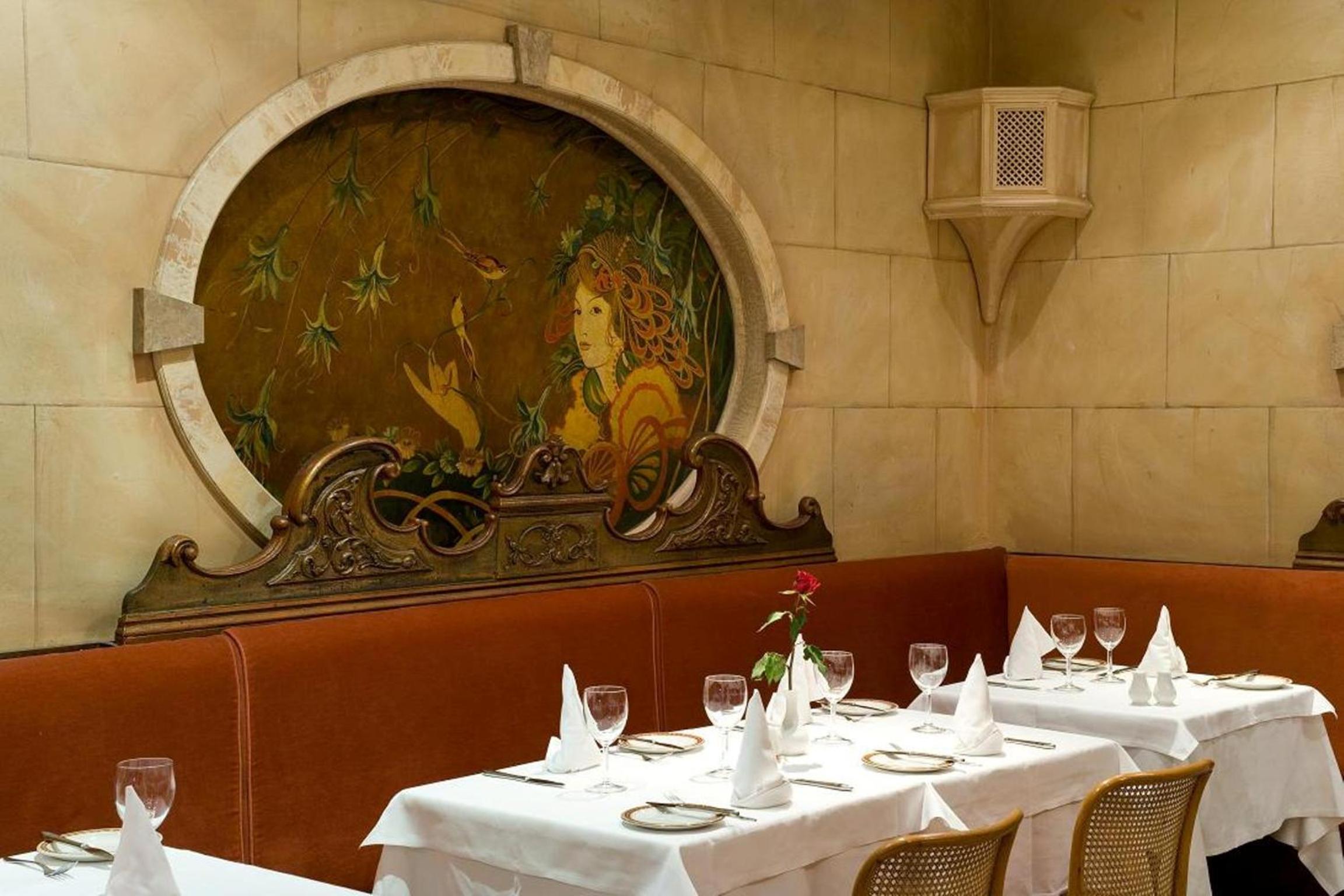 restaurant