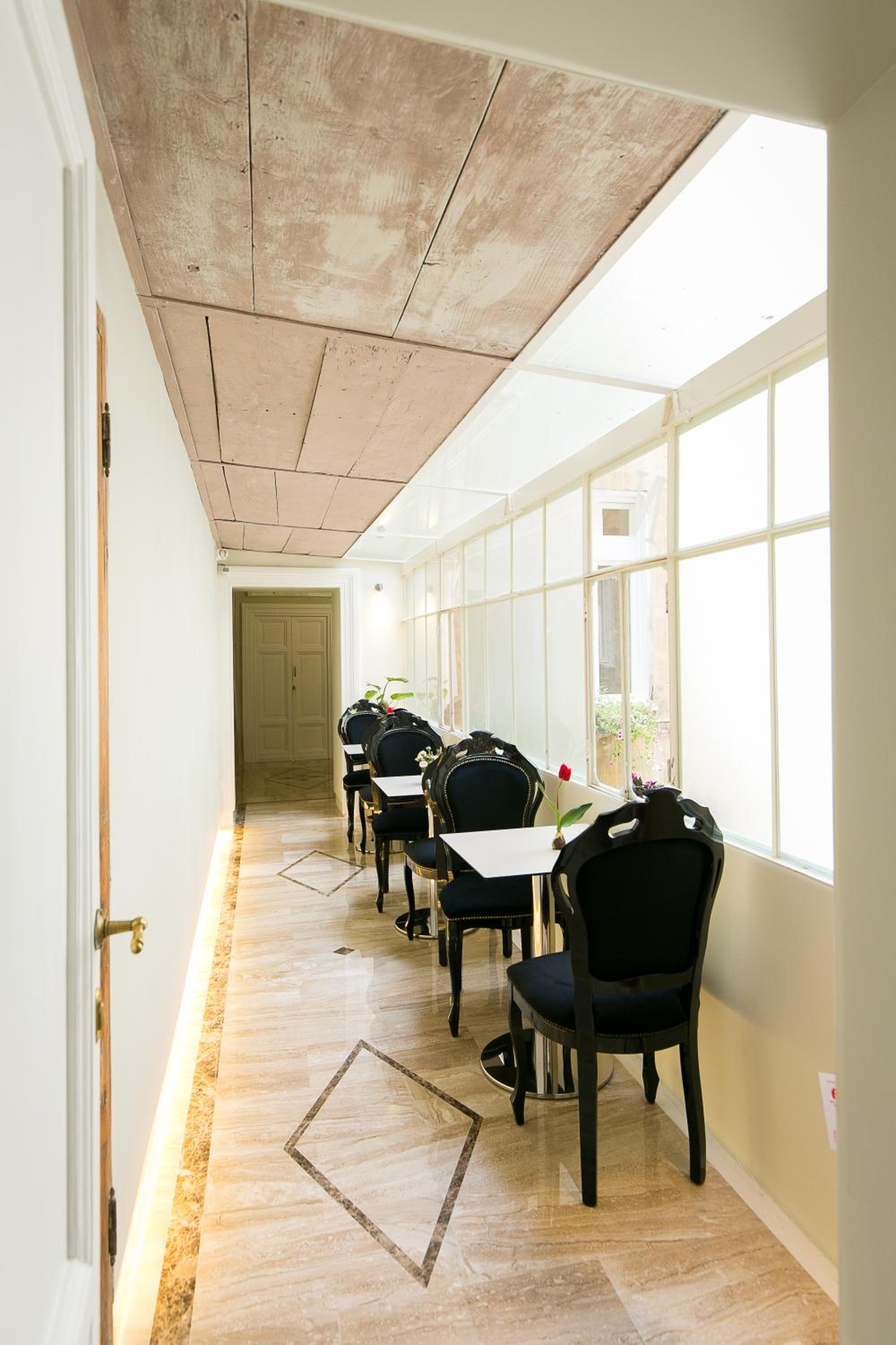 Nerva Accommodation Cavour