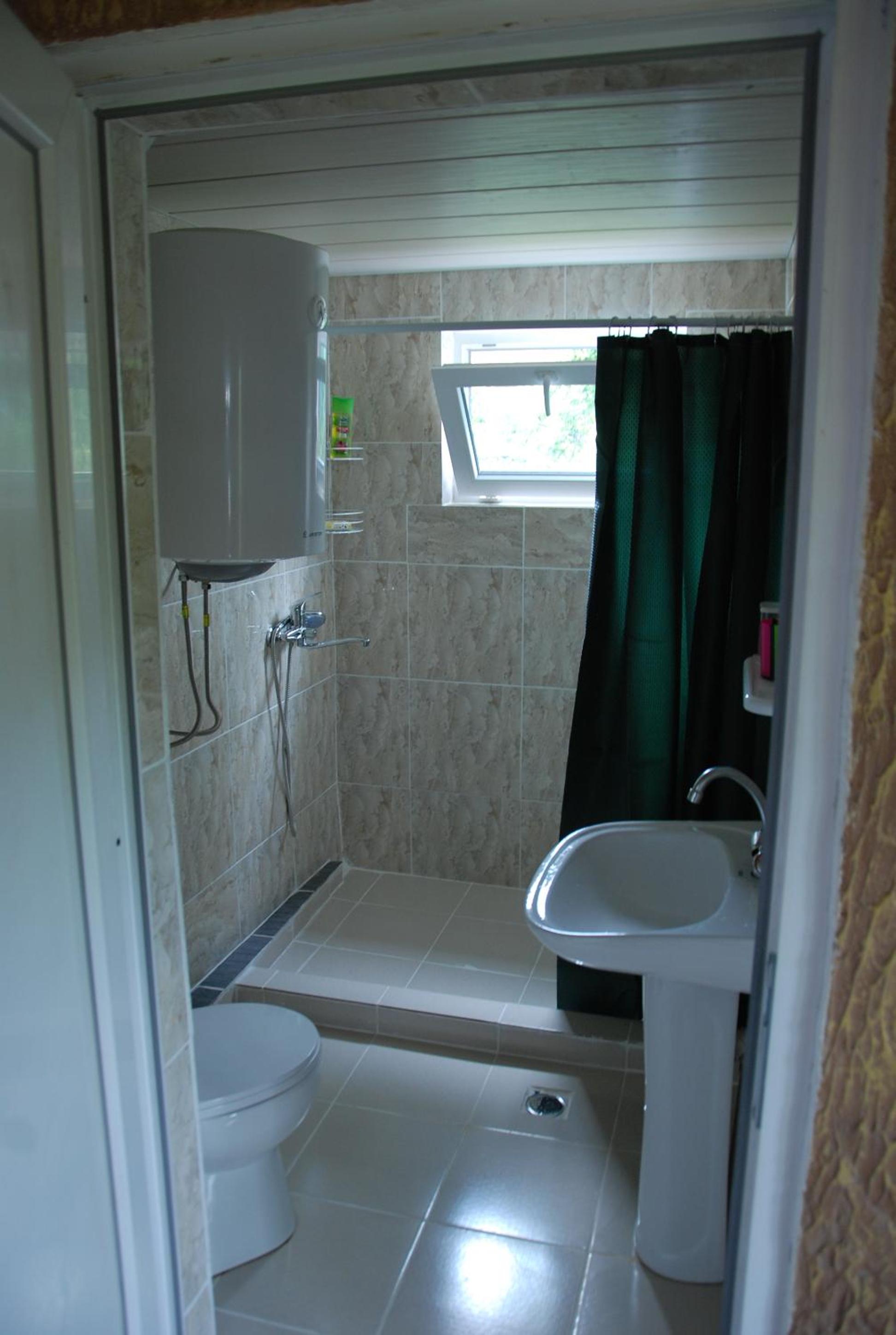 Photo 11