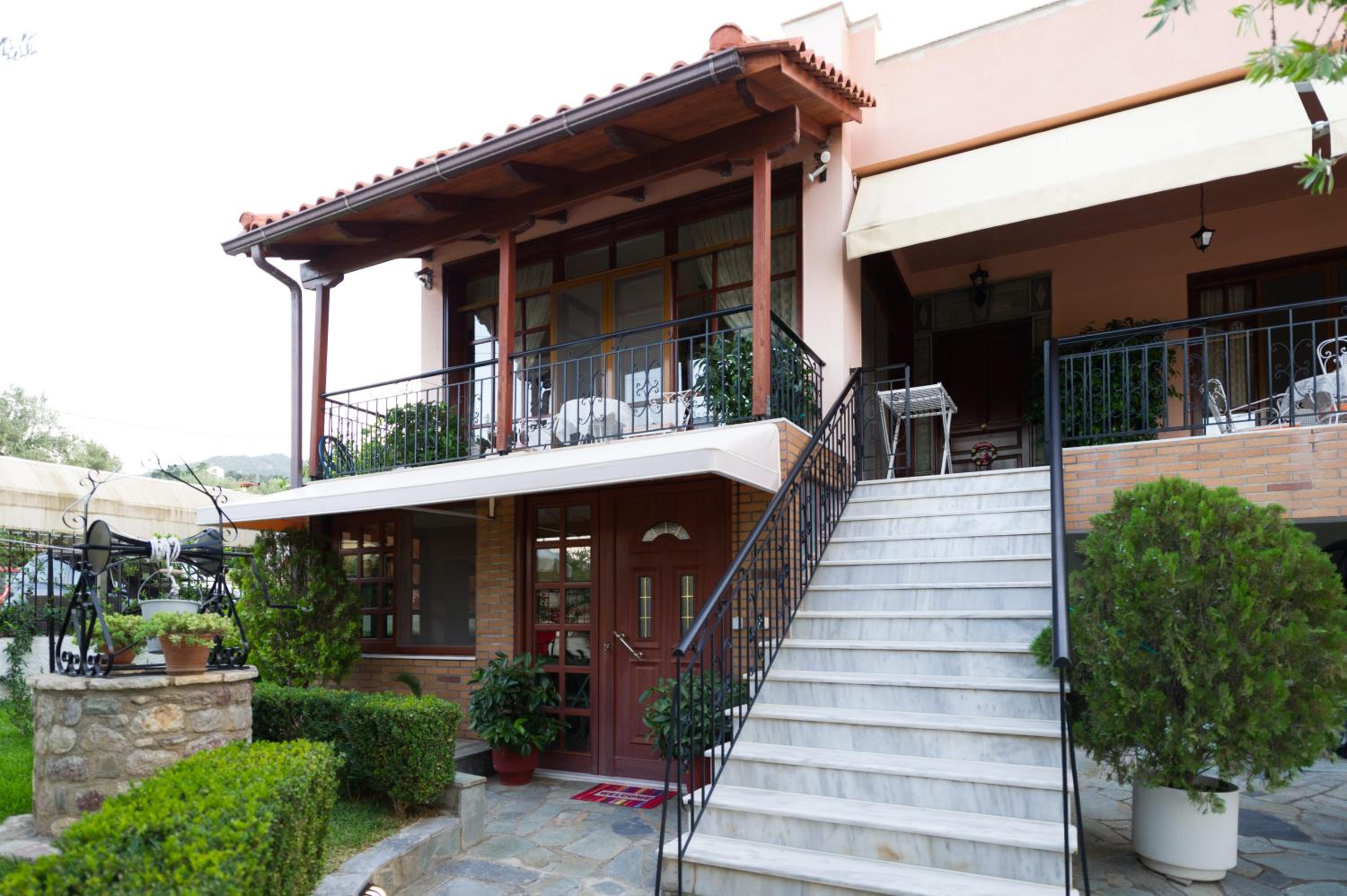 Hotel Luxurious Villa Anastasia - Image 1