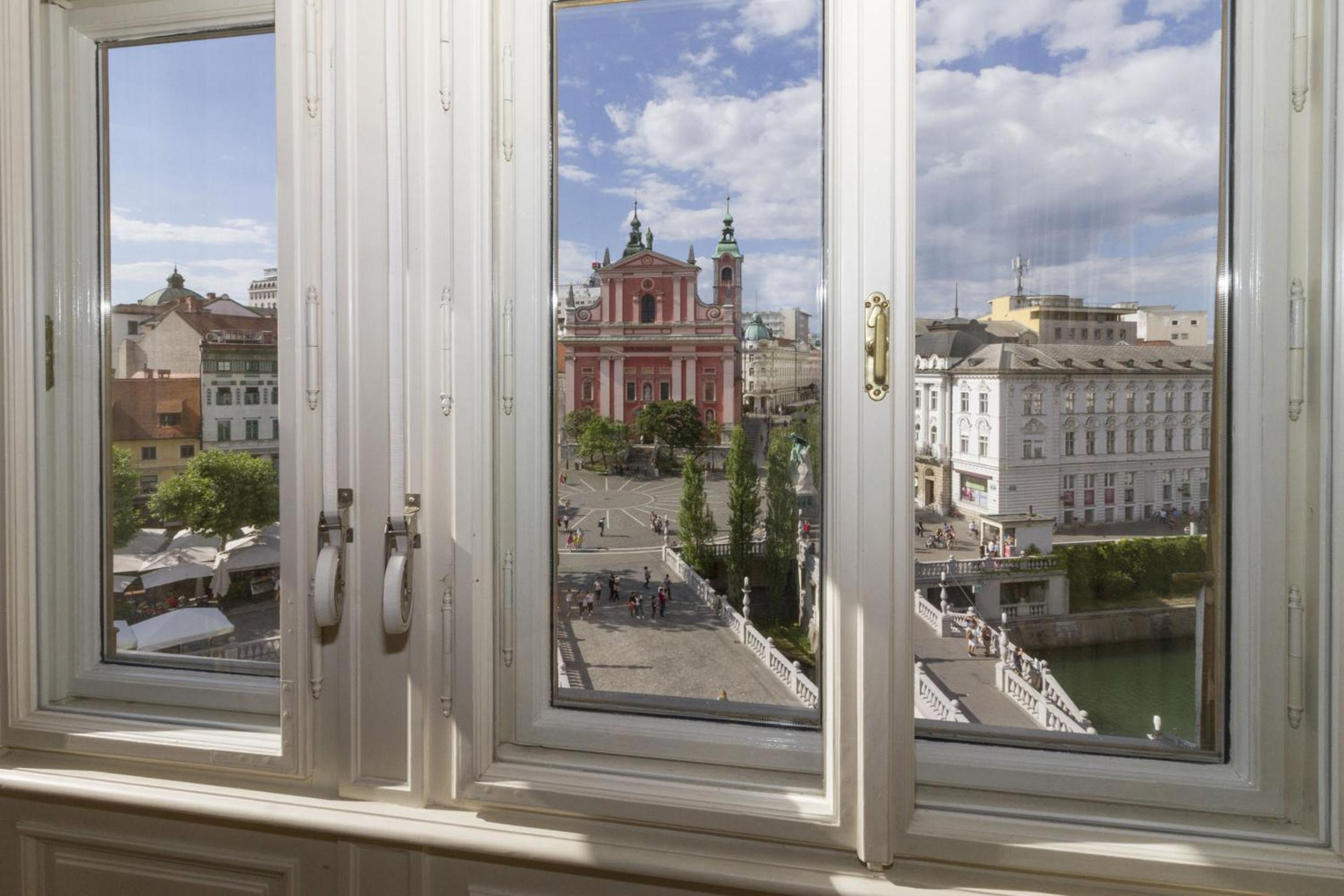 Filip’s Palace Luxurious Apartment