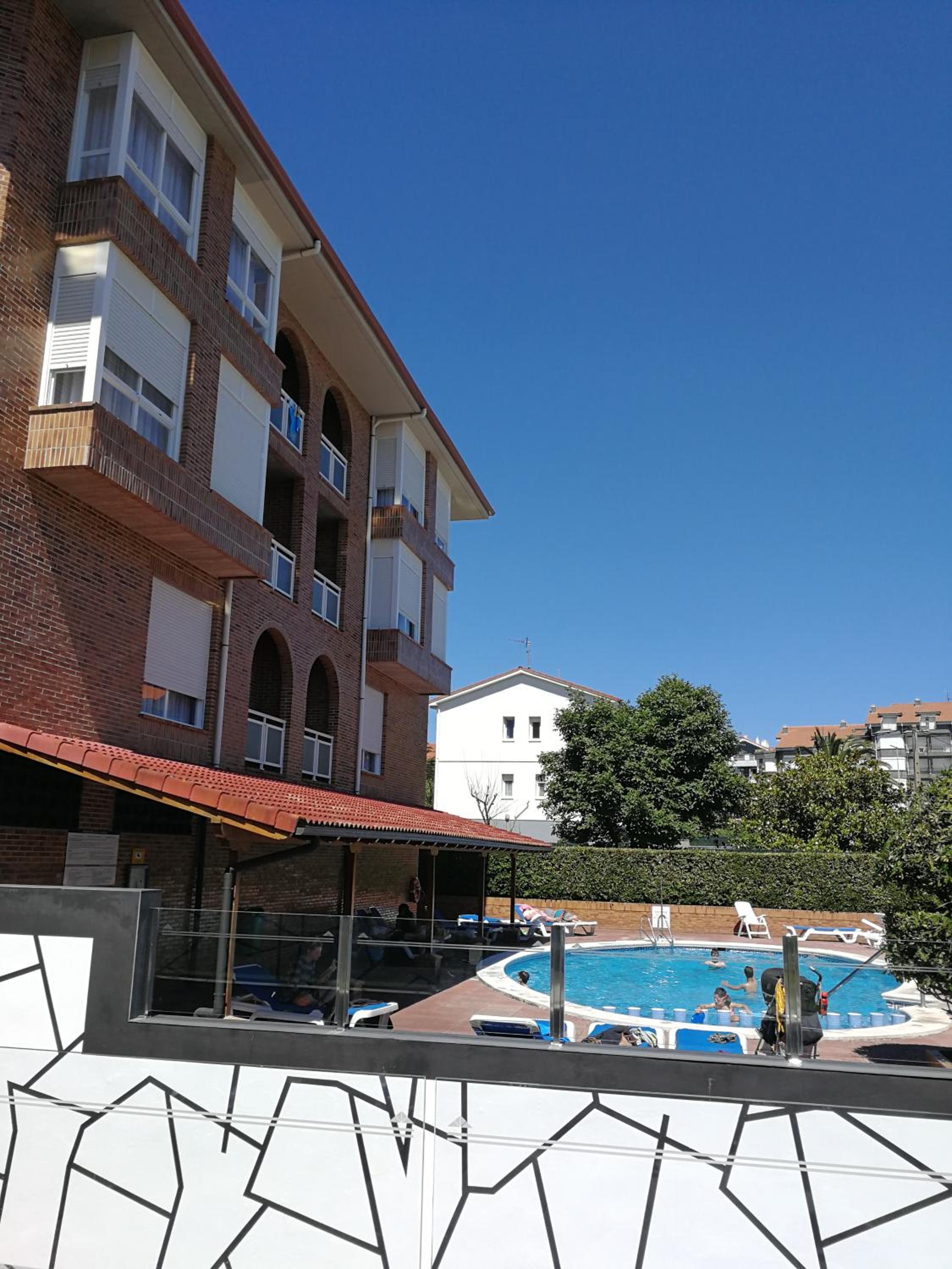 Apartamentos Regollera