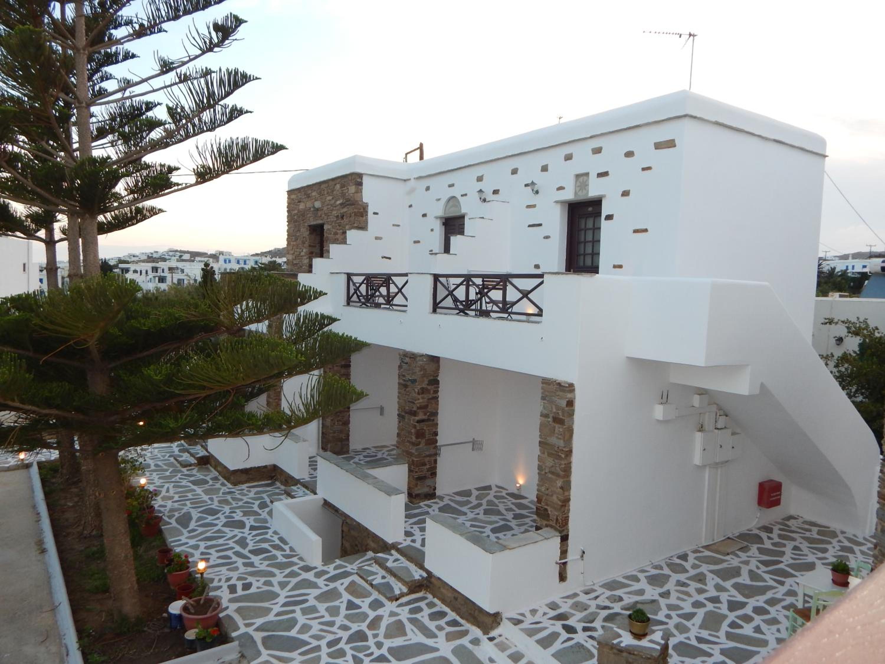 Nisiotiko house in Tinos near the beach