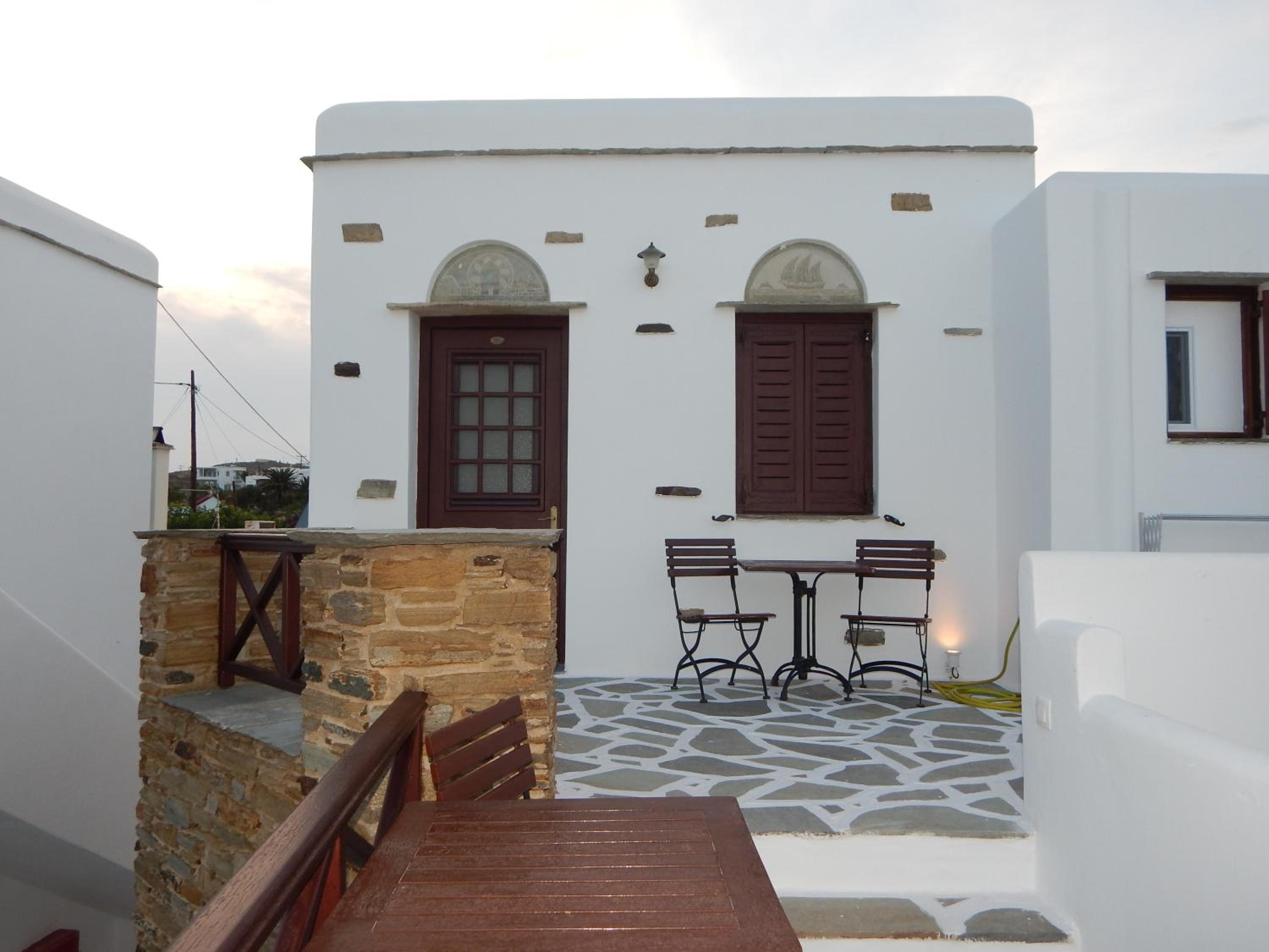 Nisiotiko house in Tinos near the beach