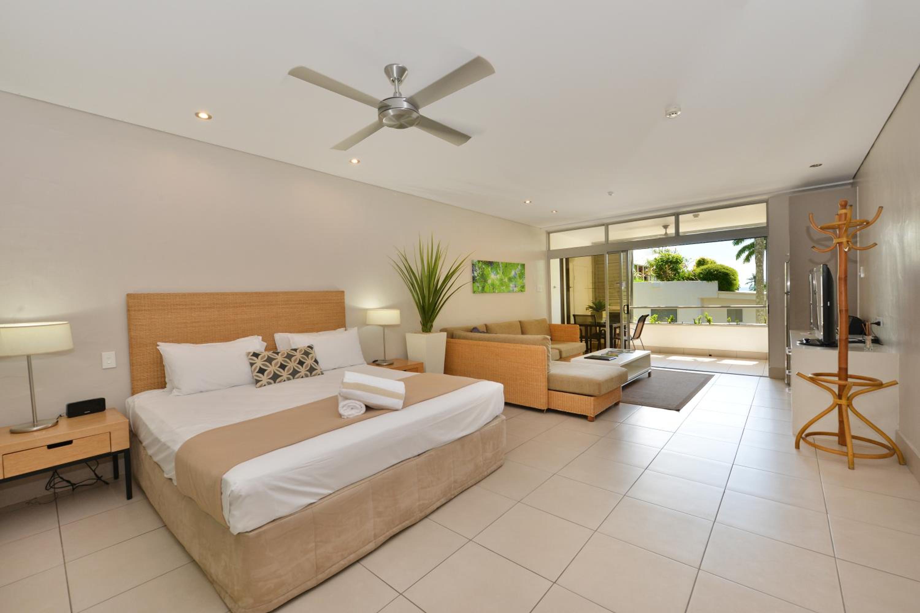 Seascape Holidays at Club Tropical