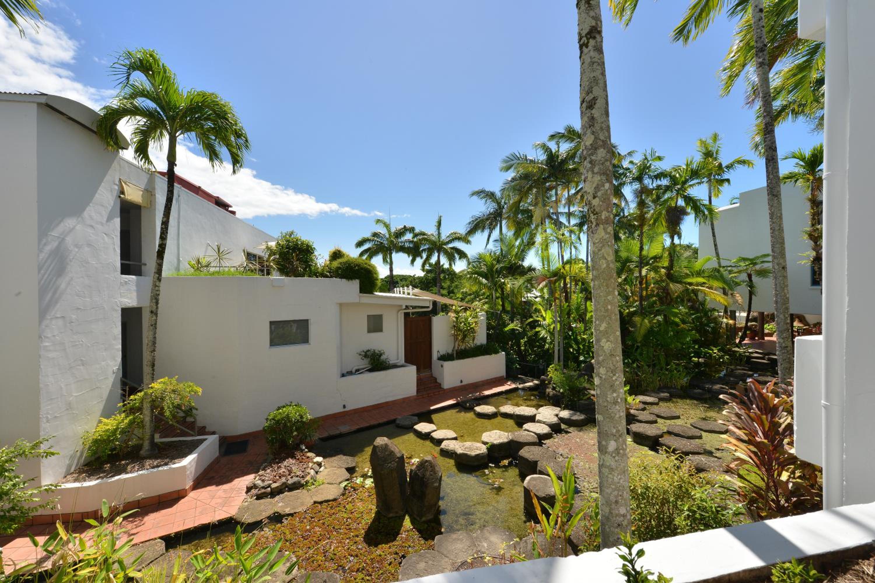 Seascape Holidays at Club Tropical