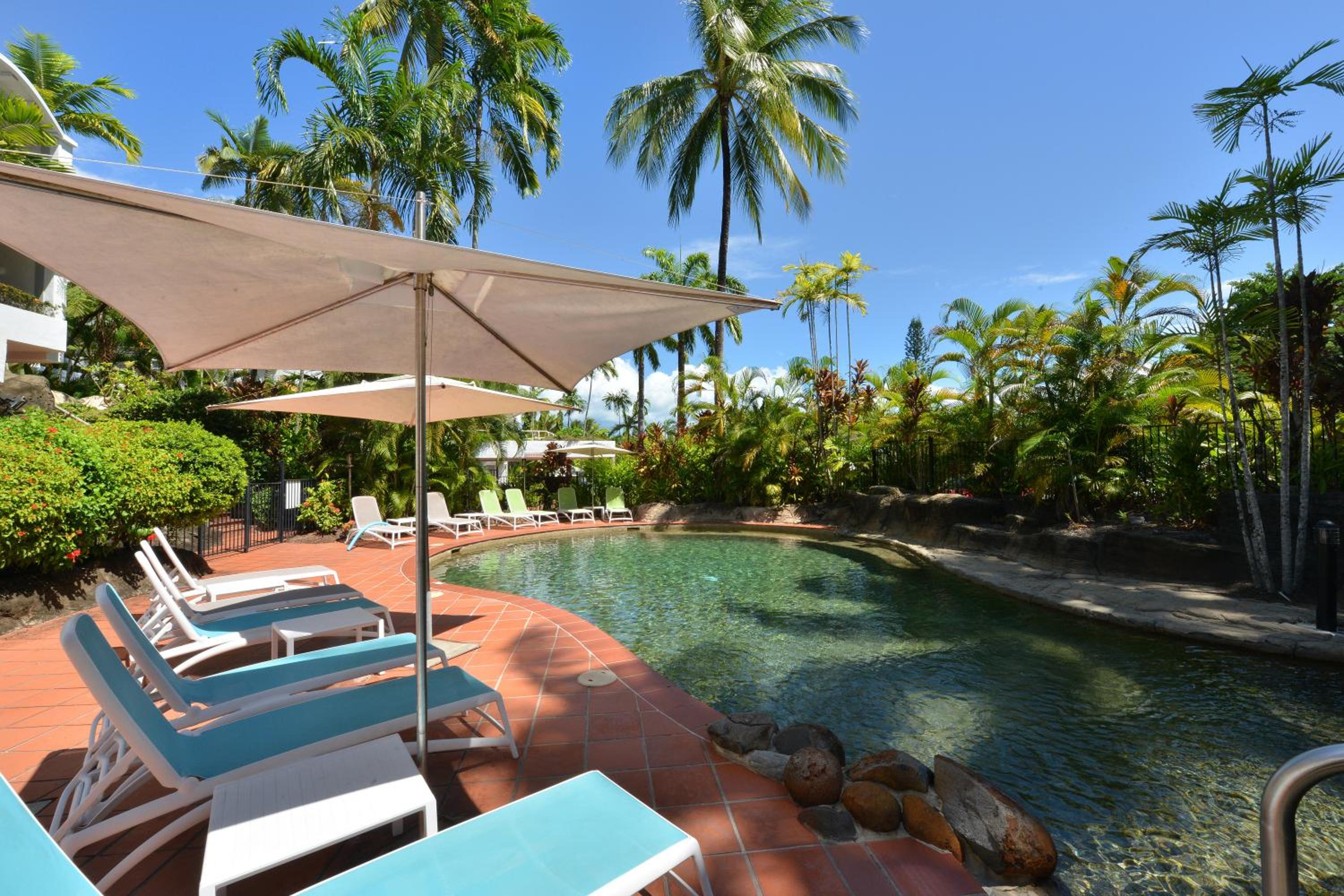 Seascape Holidays at Club Tropical