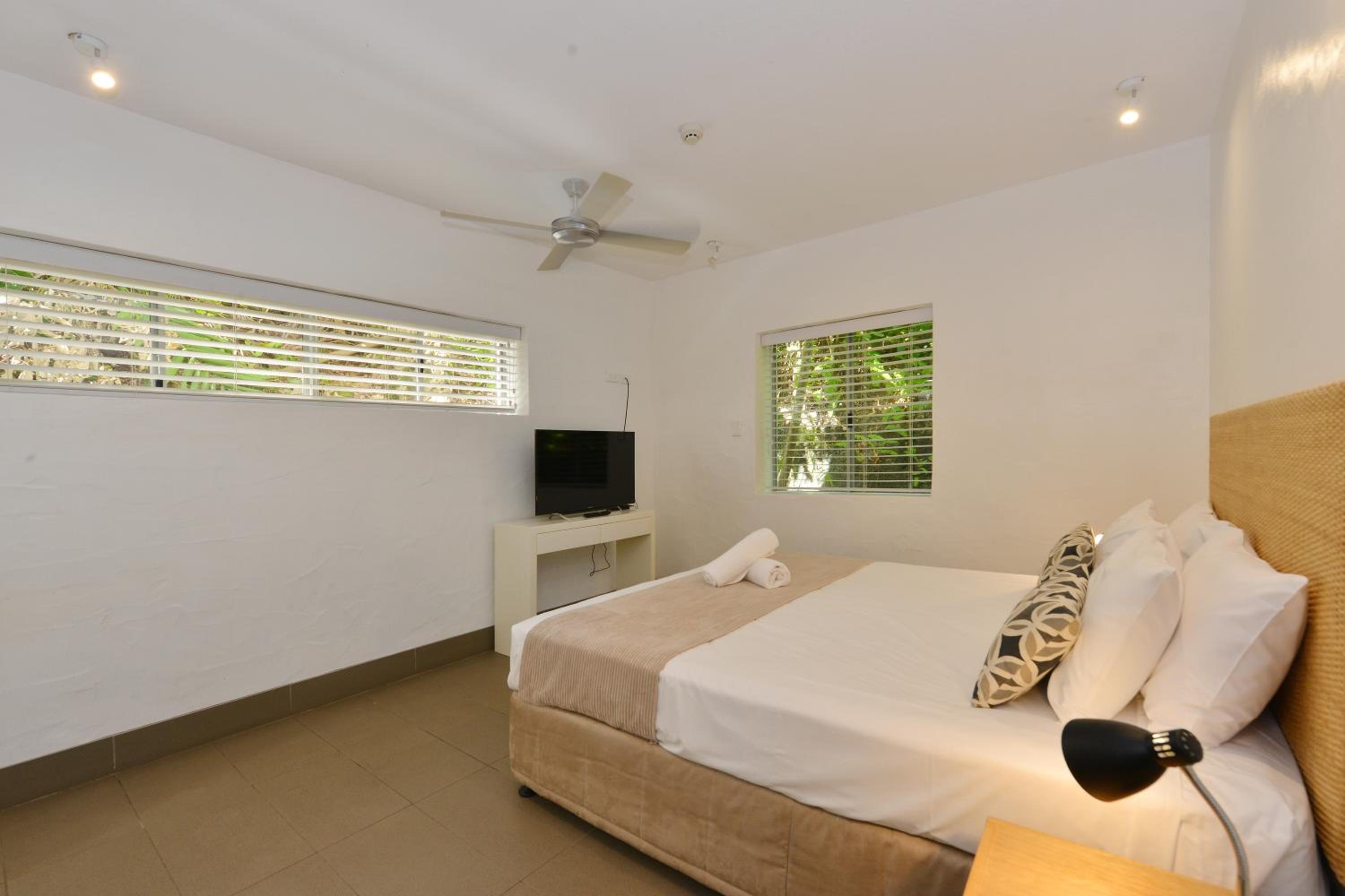 Seascape Holidays at Club Tropical