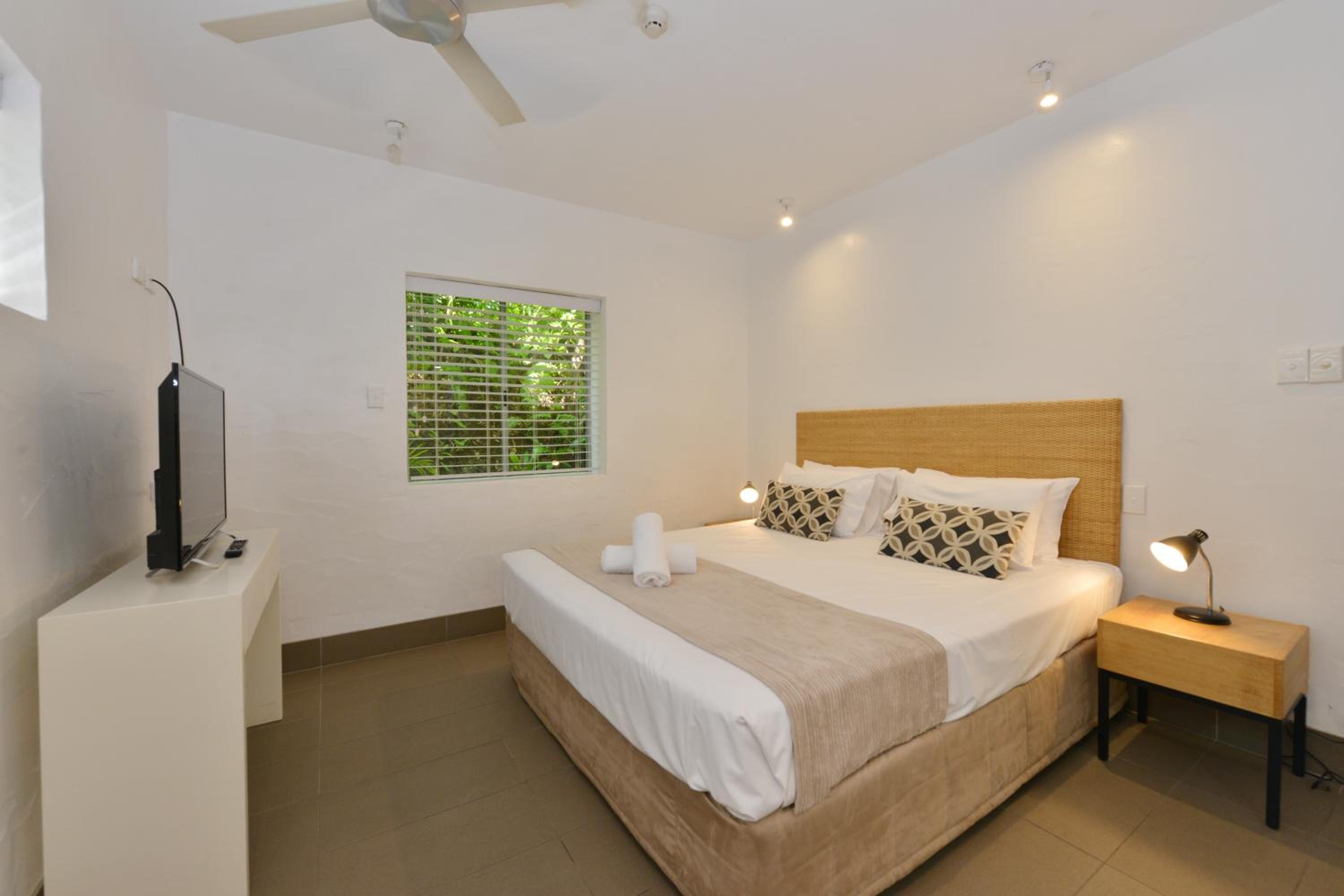 Seascape Holidays at Club Tropical