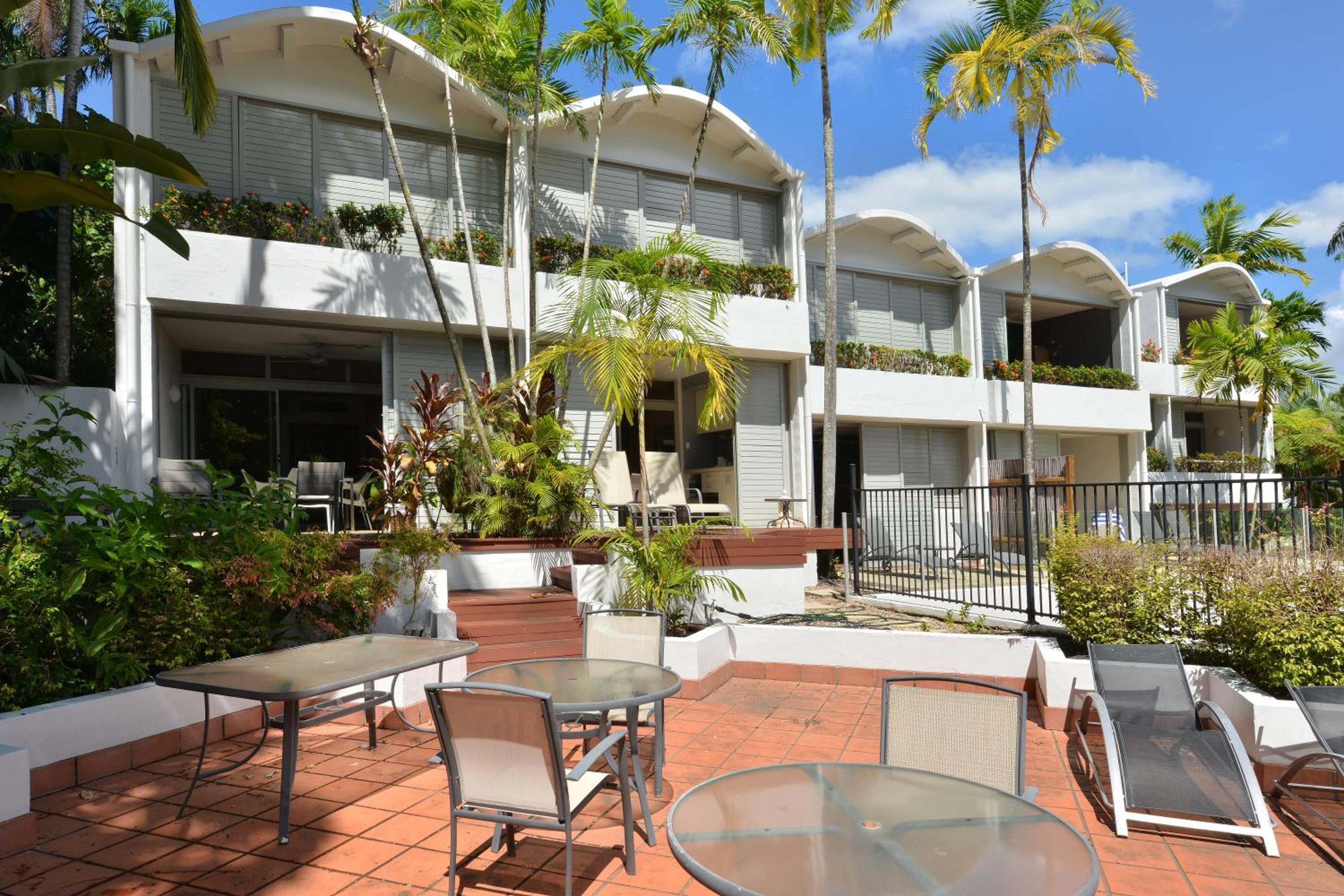 Seascape Holidays at Club Tropical